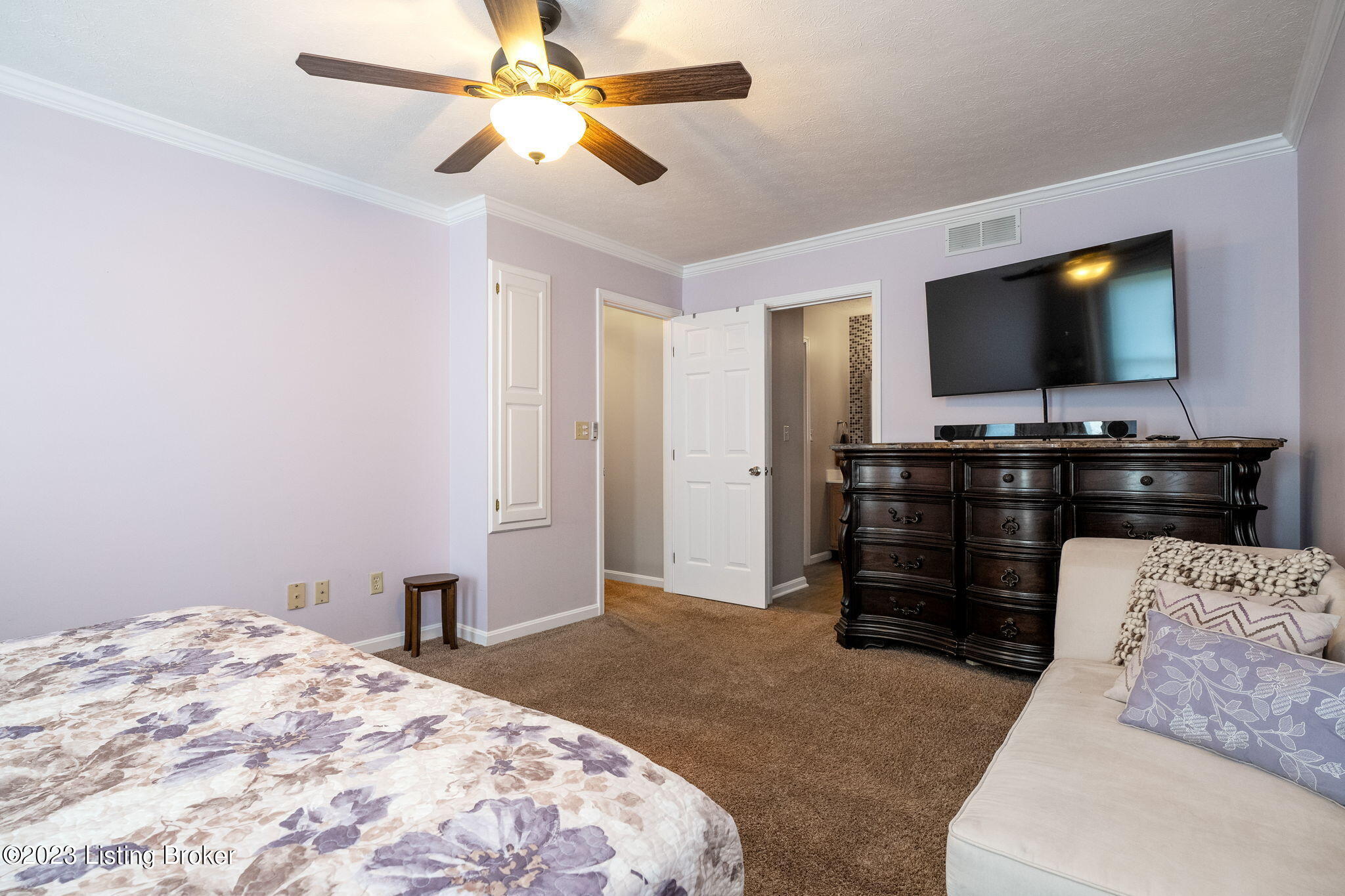 4900 Centerfield Ct