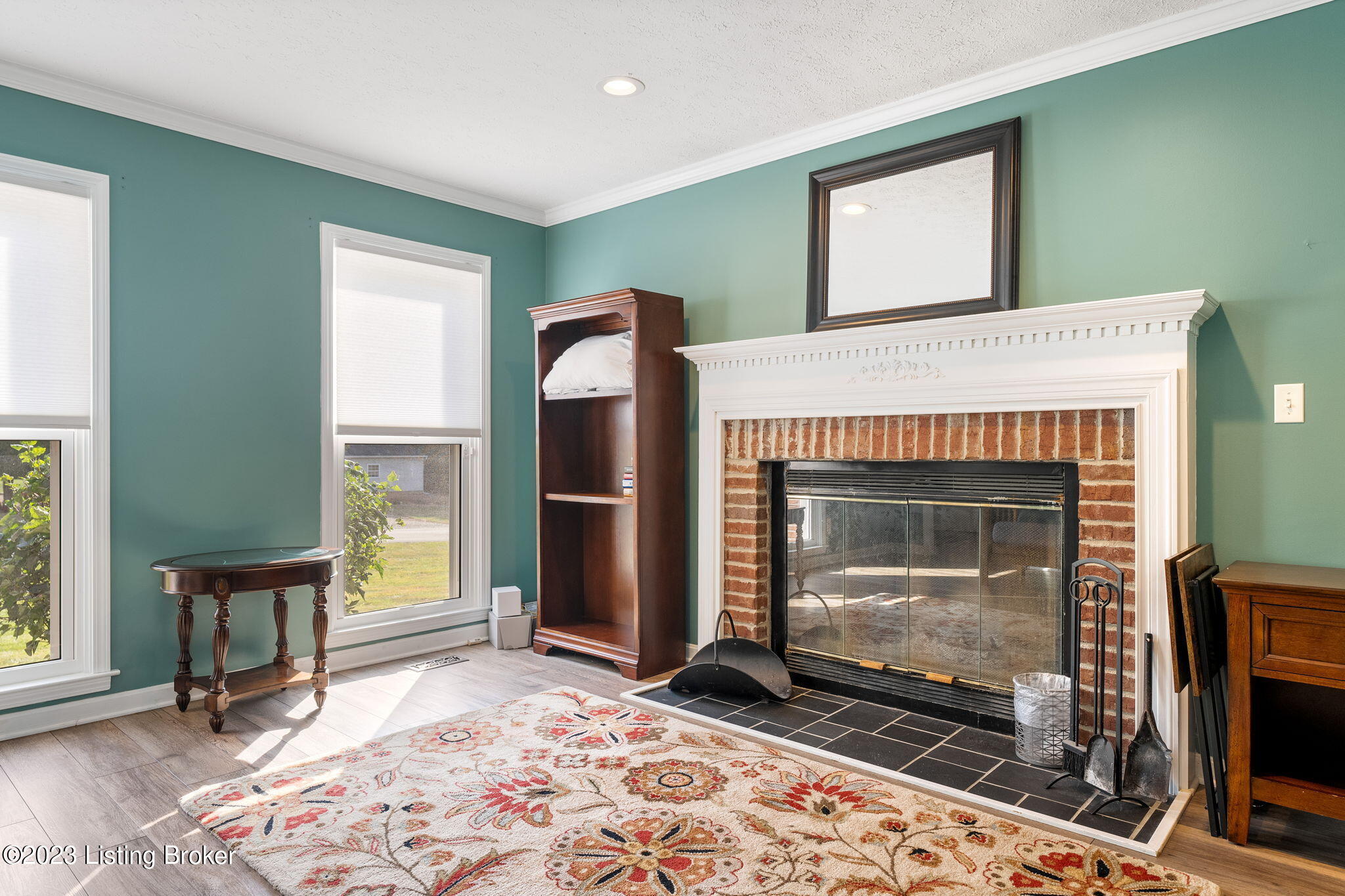 4900 Centerfield Ct