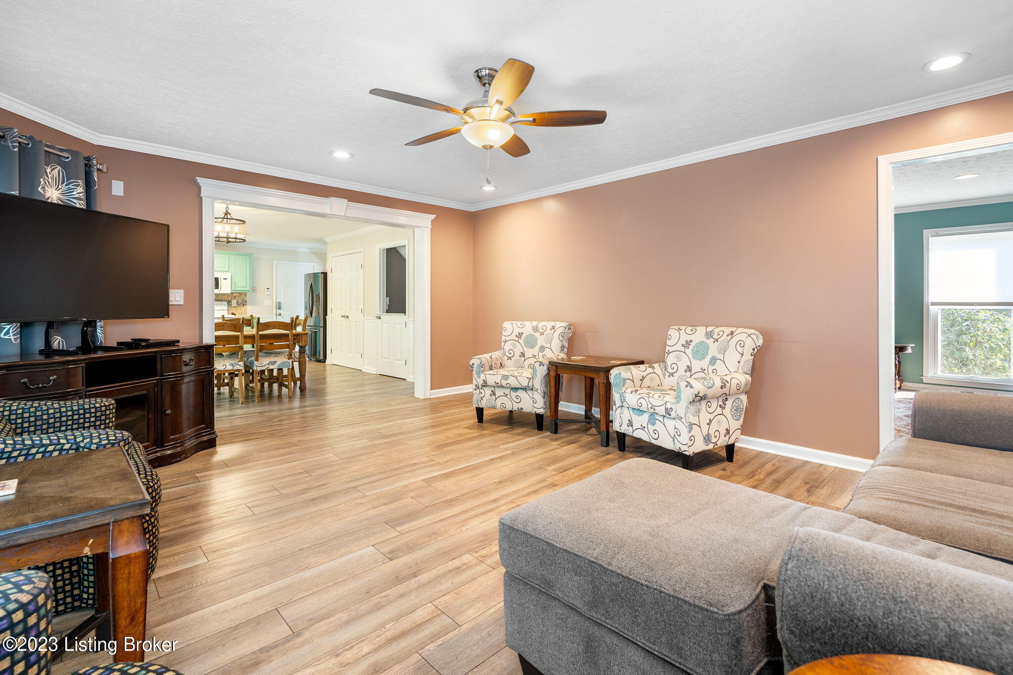 4900 Centerfield Ct