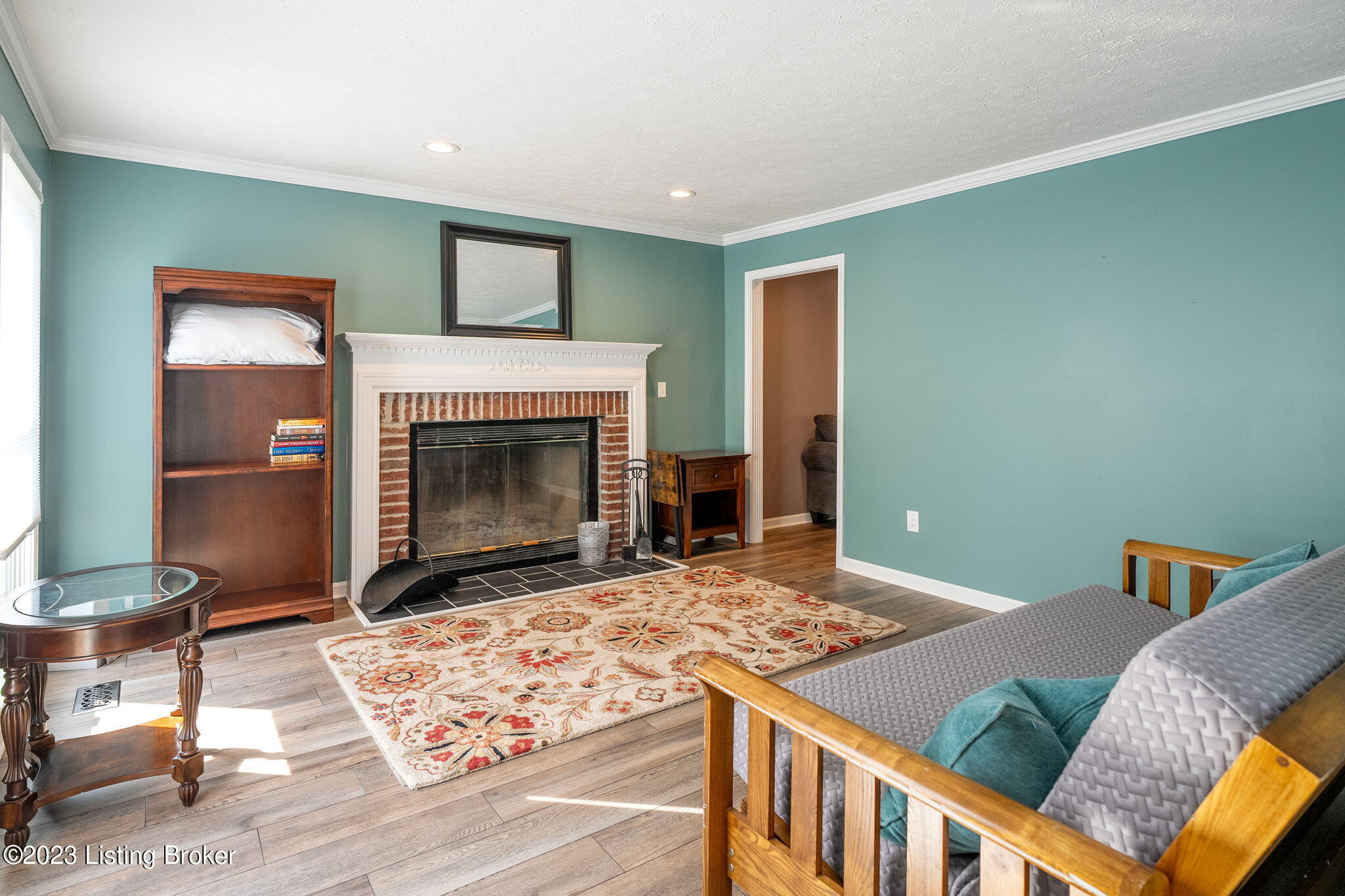4900 Centerfield Ct
