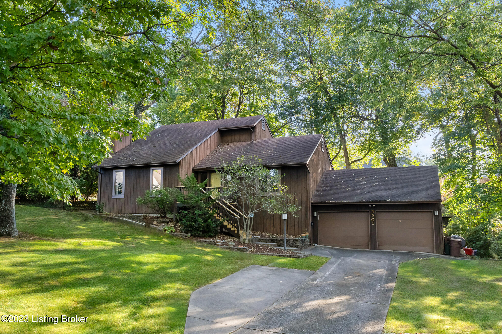 2201 Sheffield Blvd