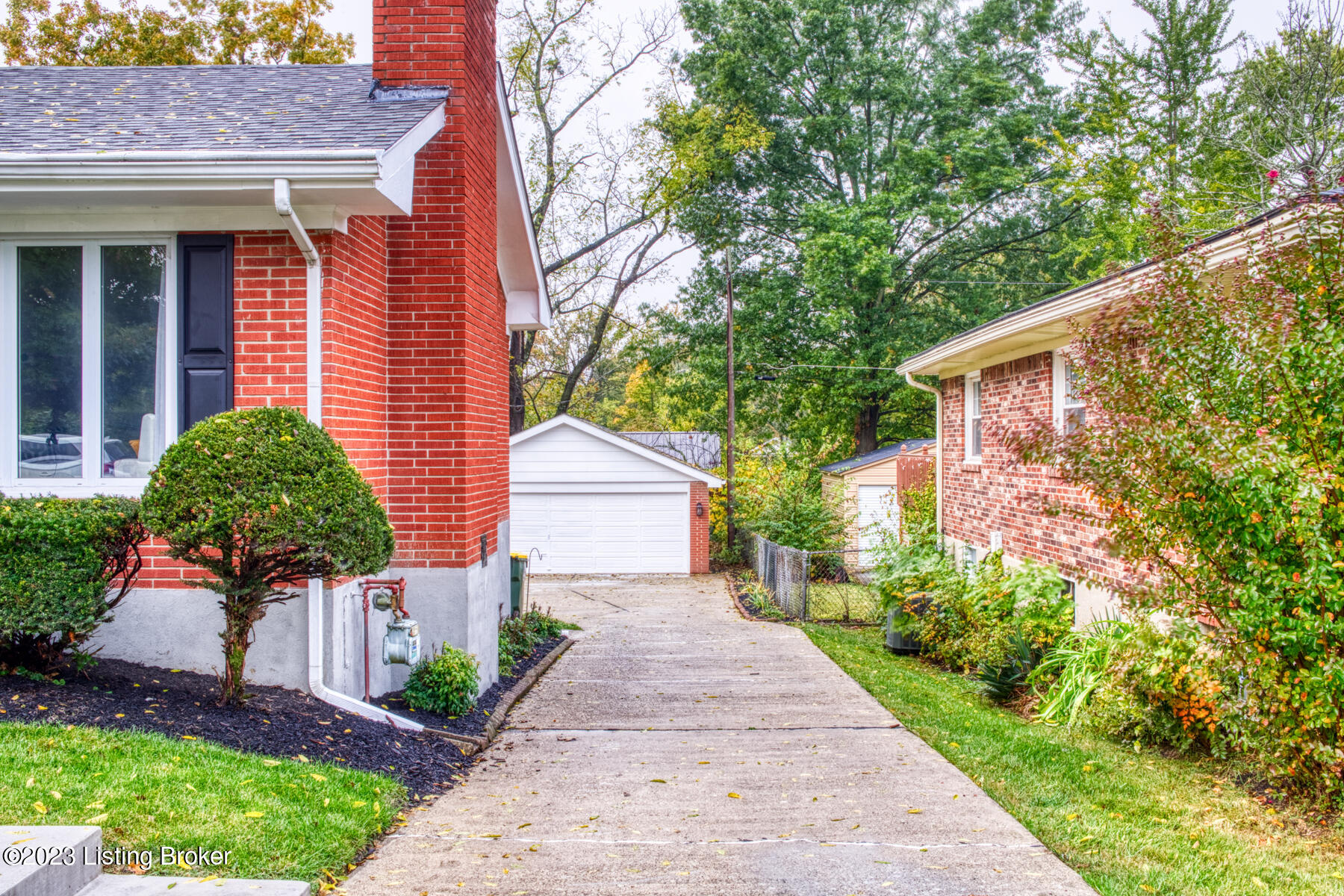 606 Willowbrook Rd