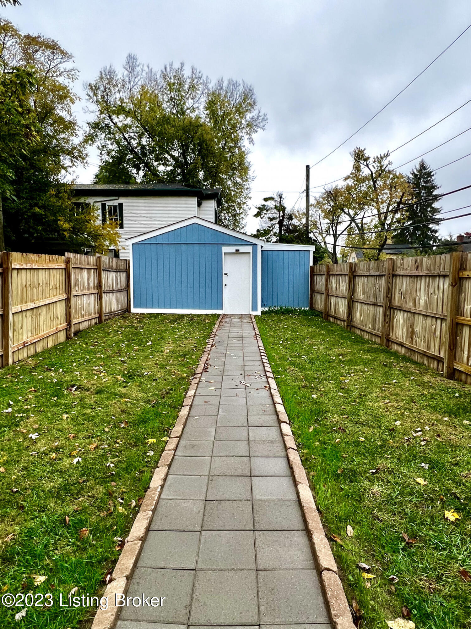 152 Vernon Ave