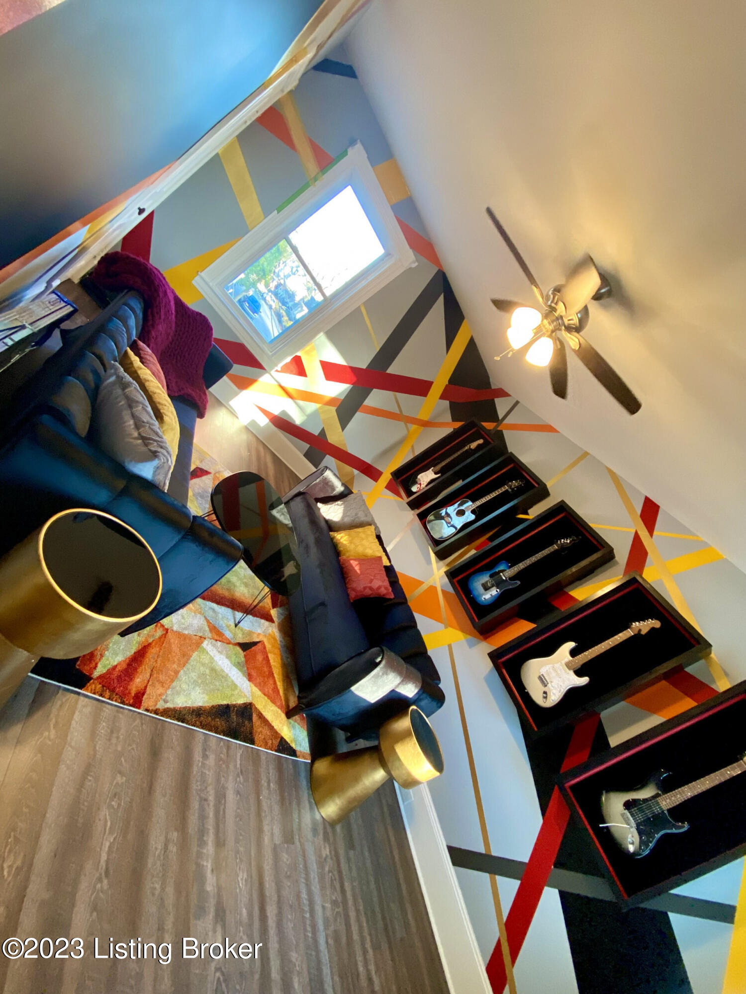 152 Vernon Ave