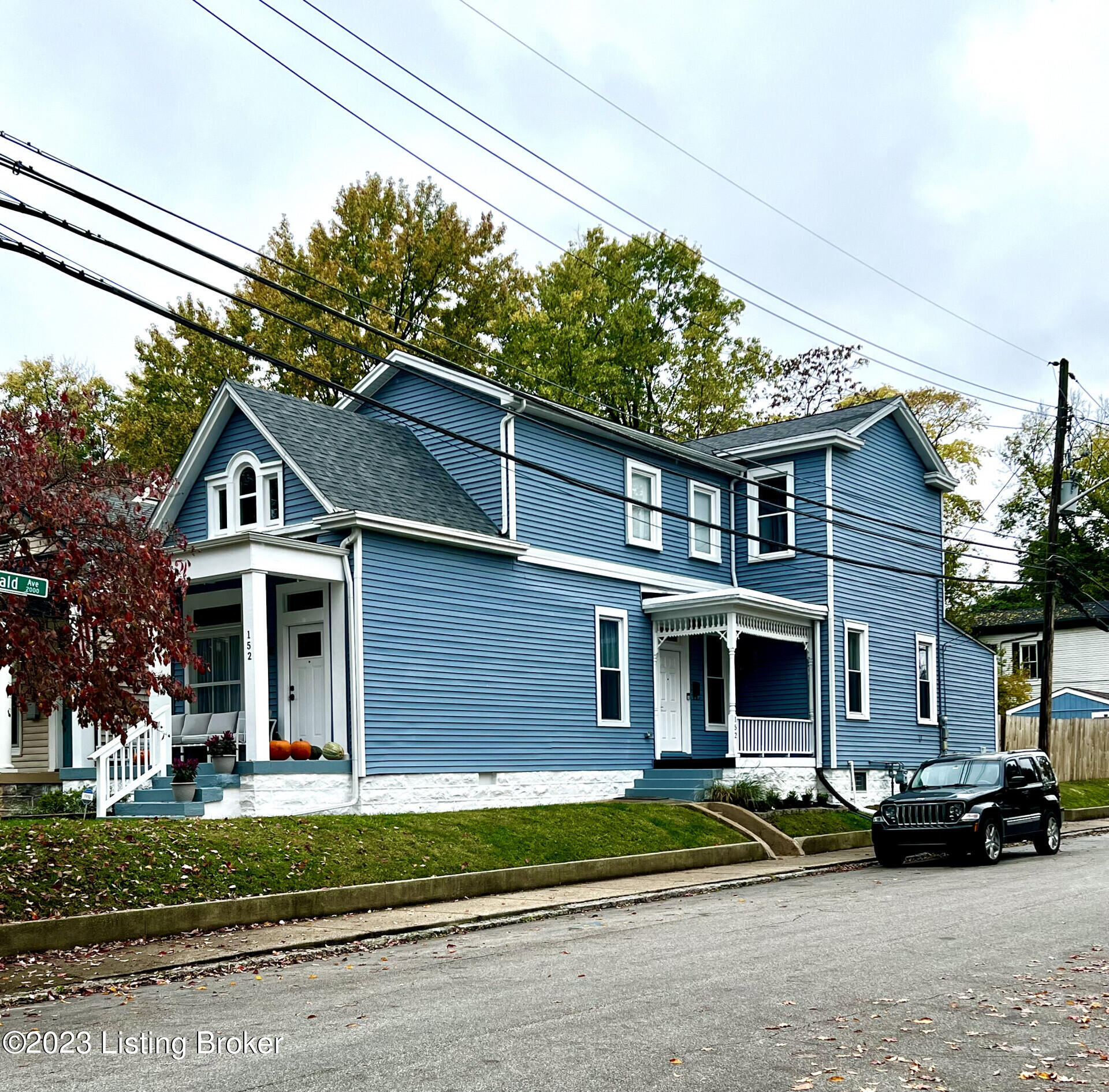 152 Vernon Ave