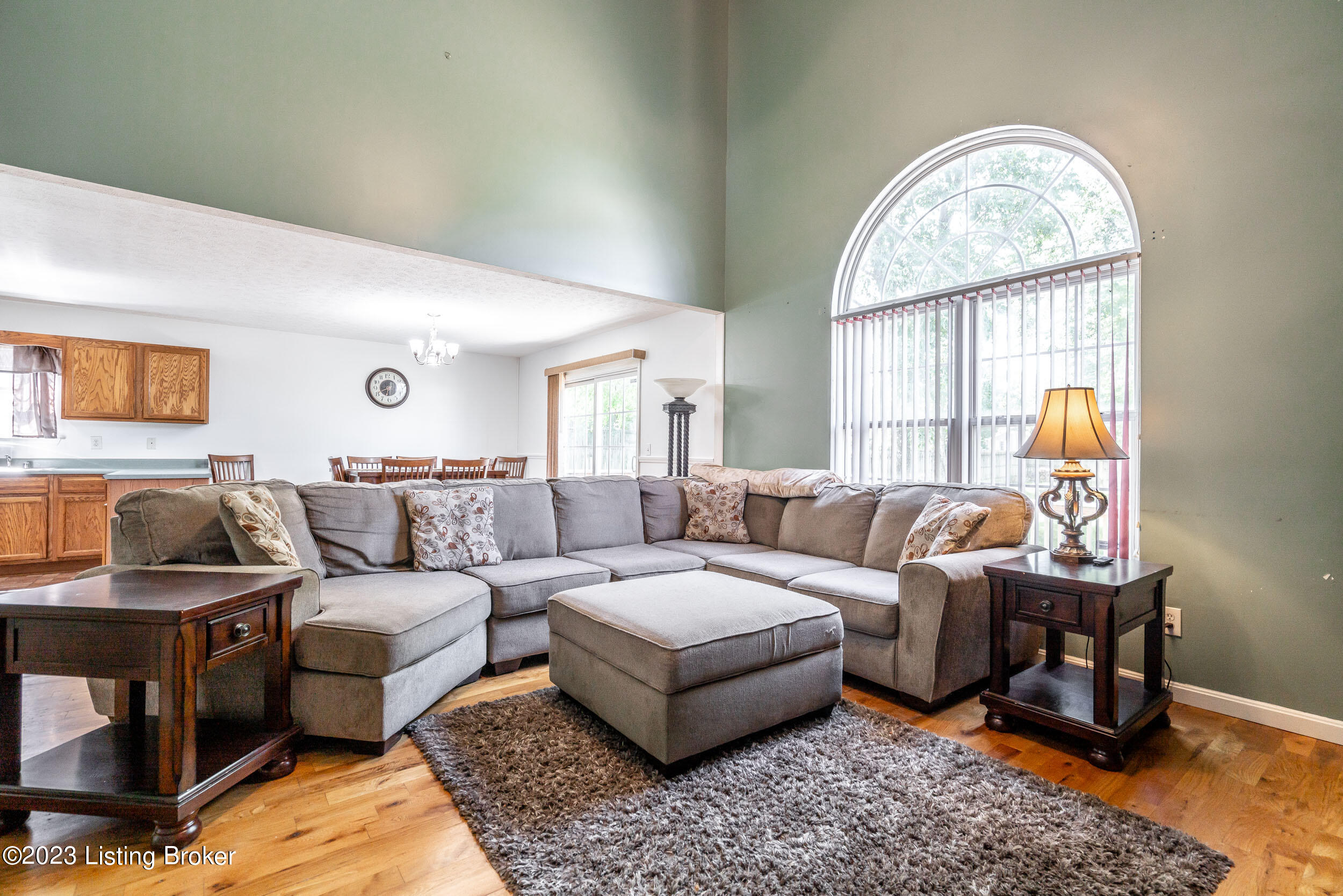 6502 Bridleview Cir