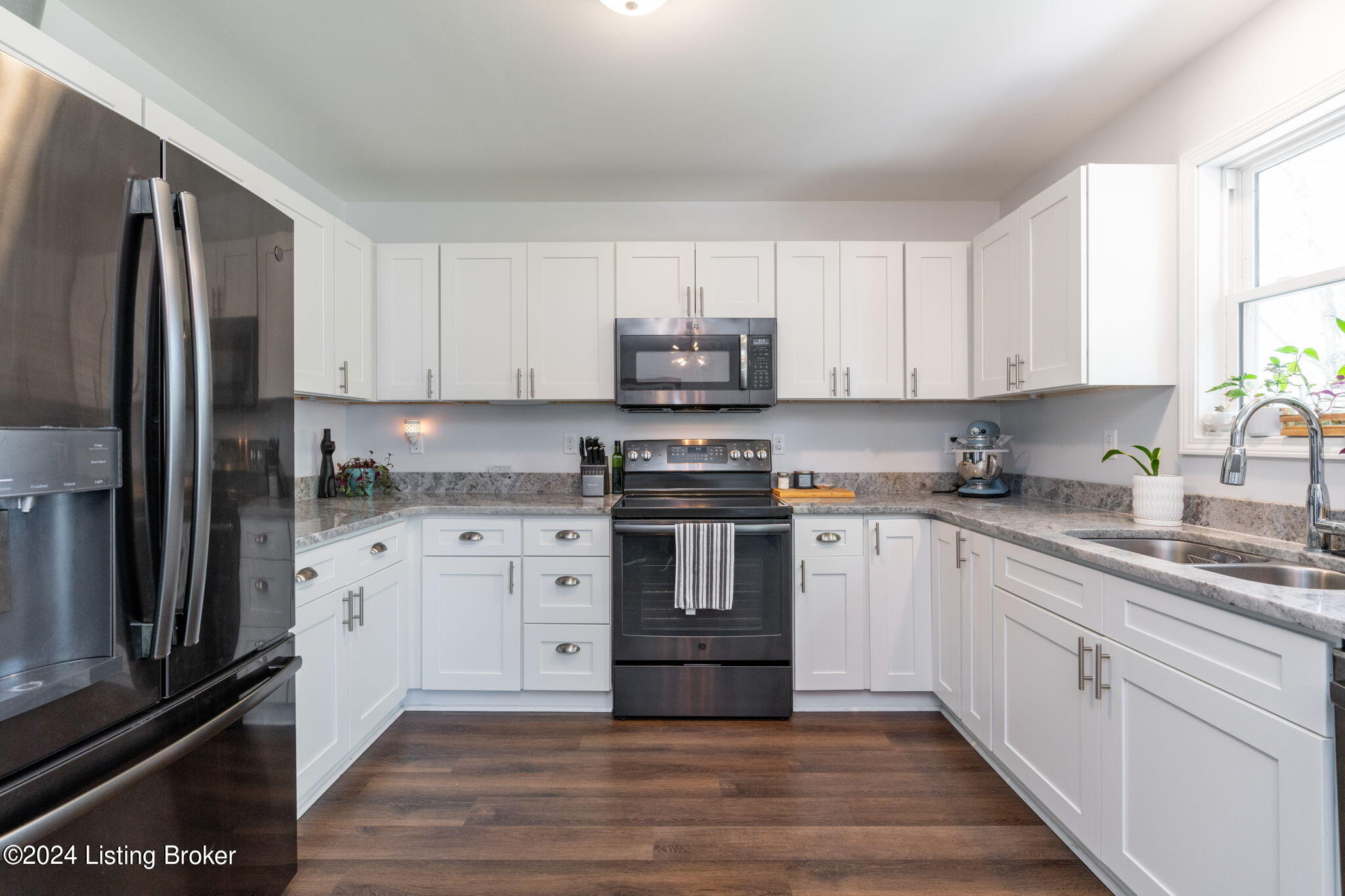 122 Appletree Way