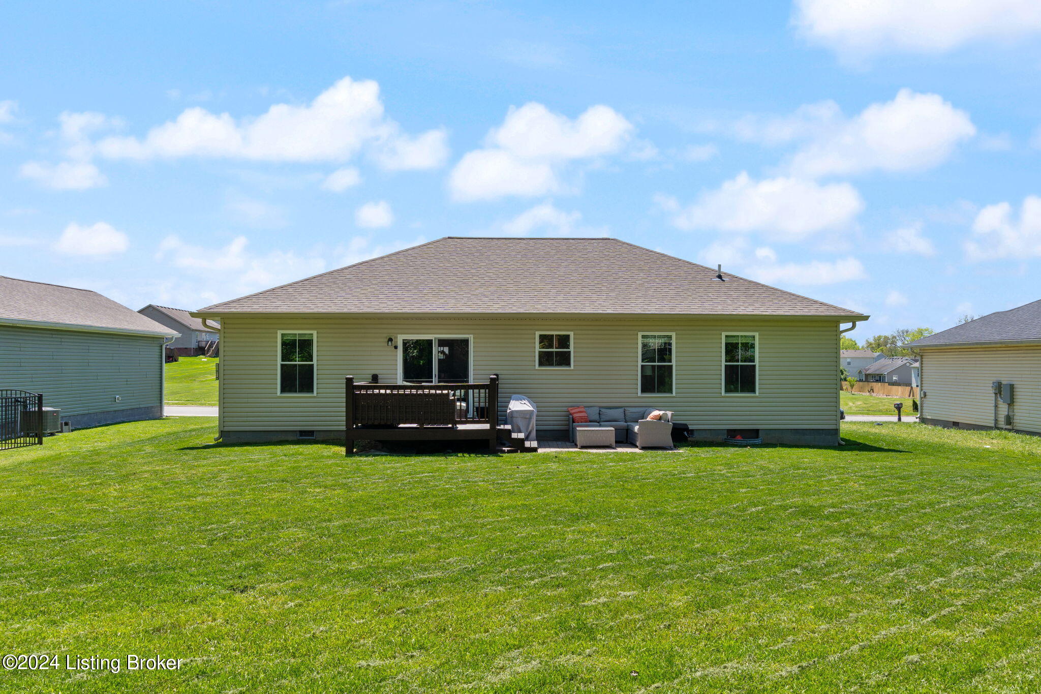 122 Appletree Way