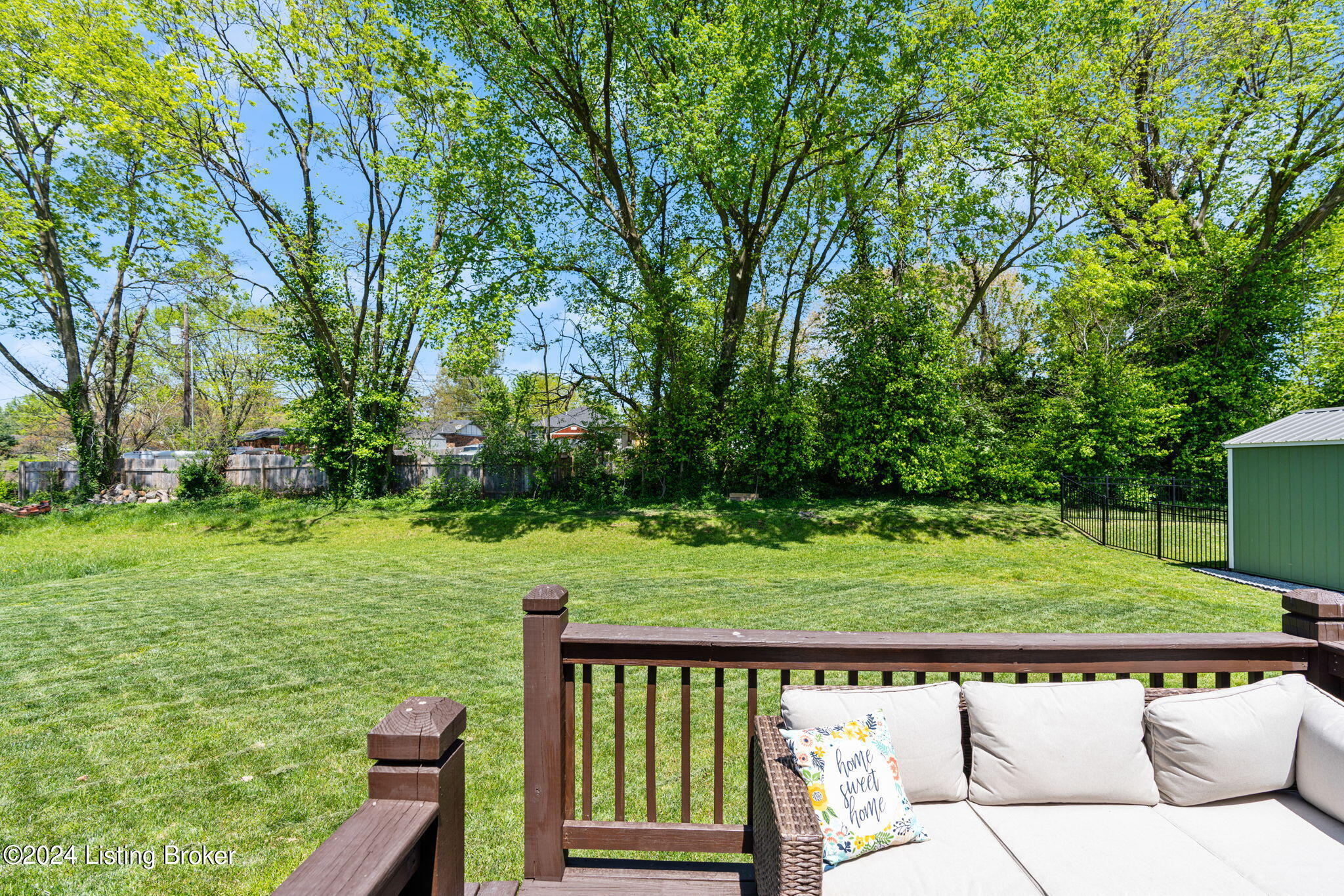122 Appletree Way