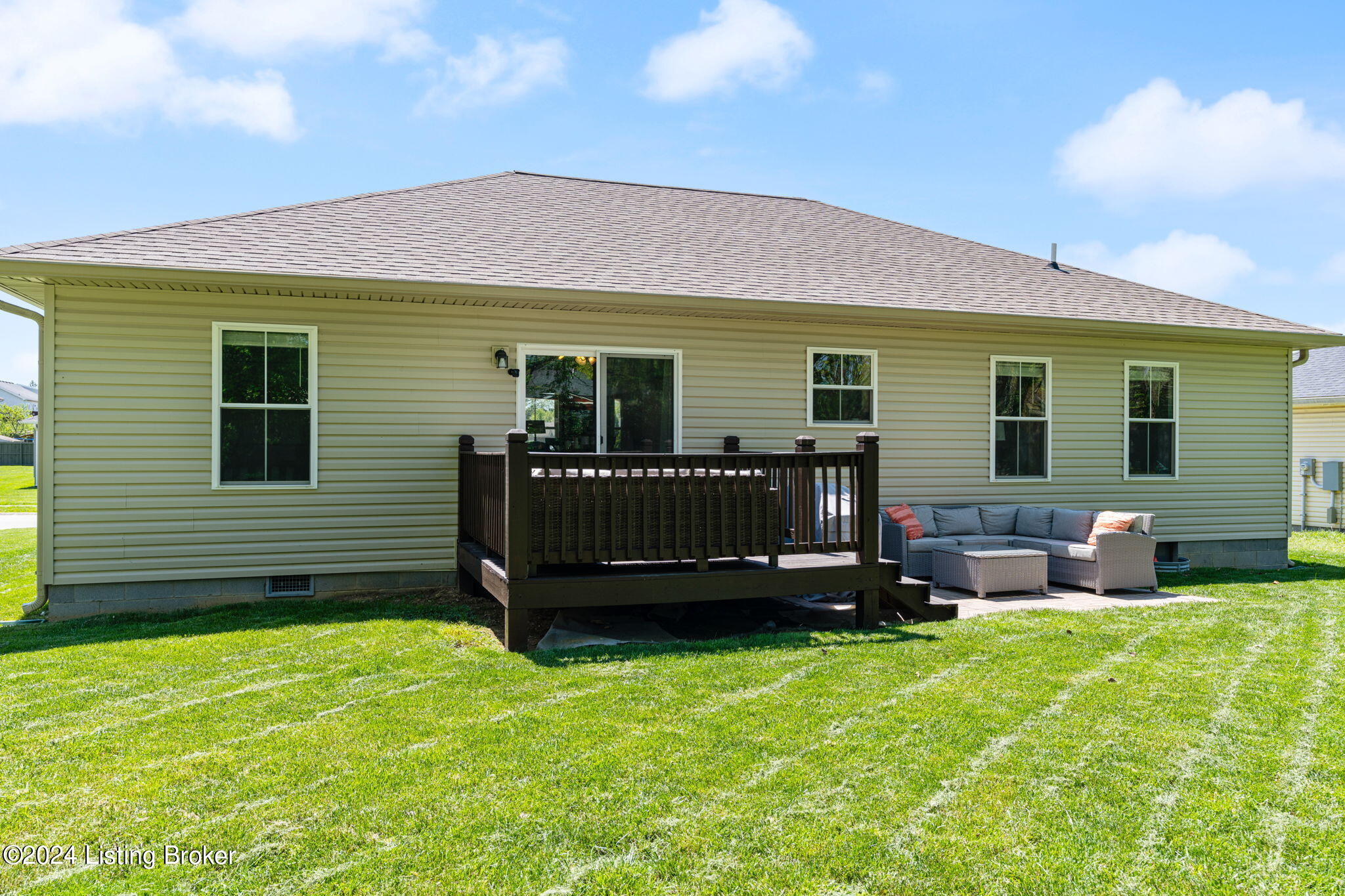 122 Appletree Way