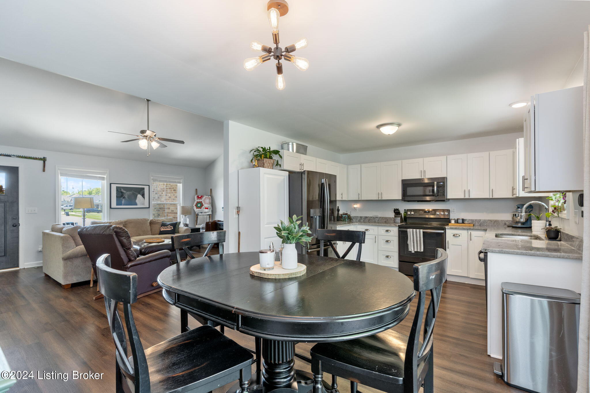 122 Appletree Way