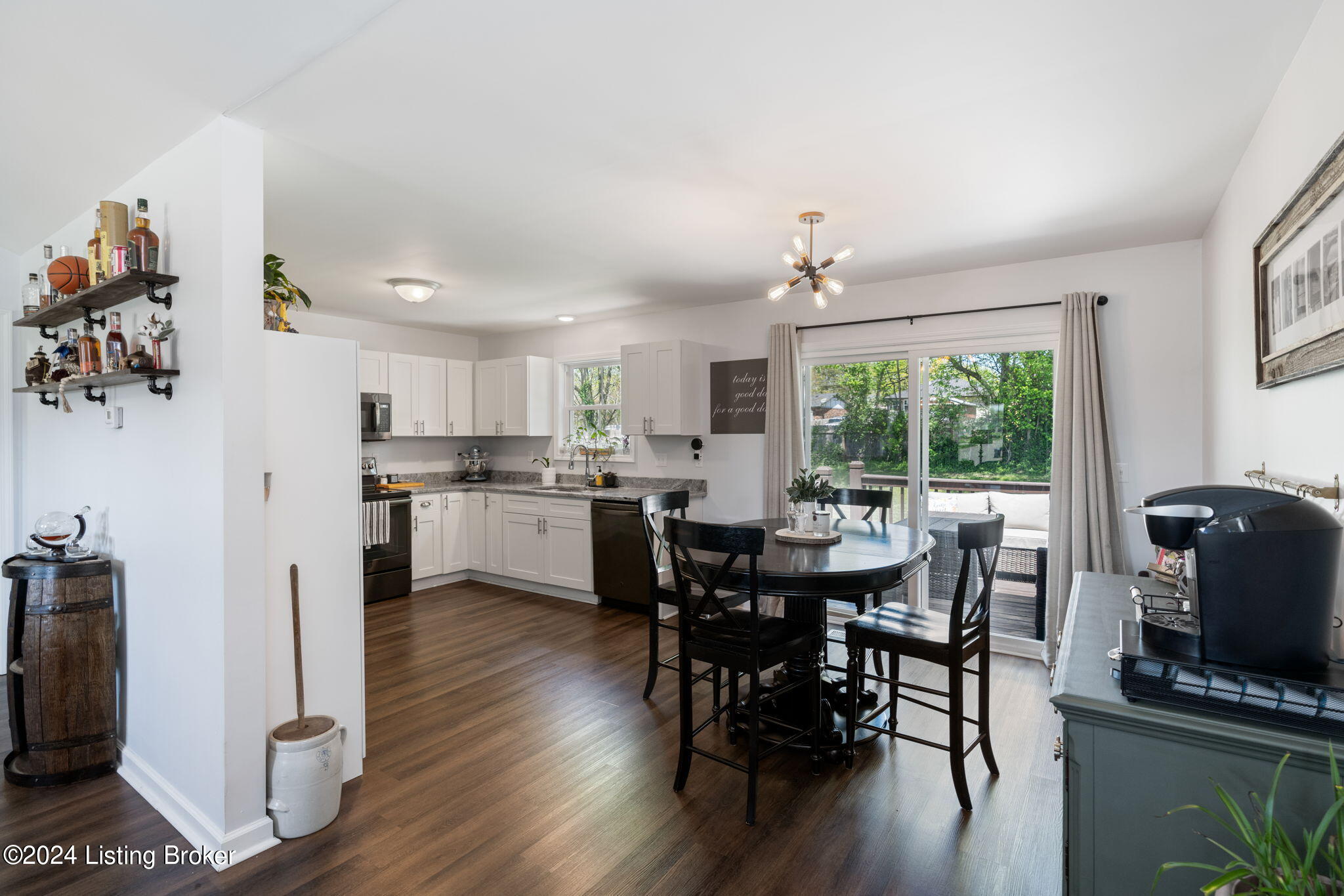 122 Appletree Way
