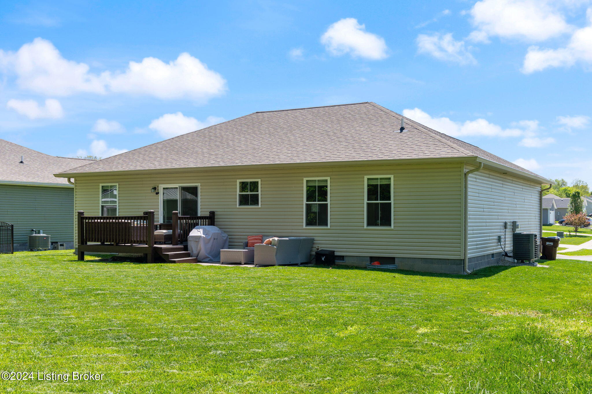 122 Appletree Way
