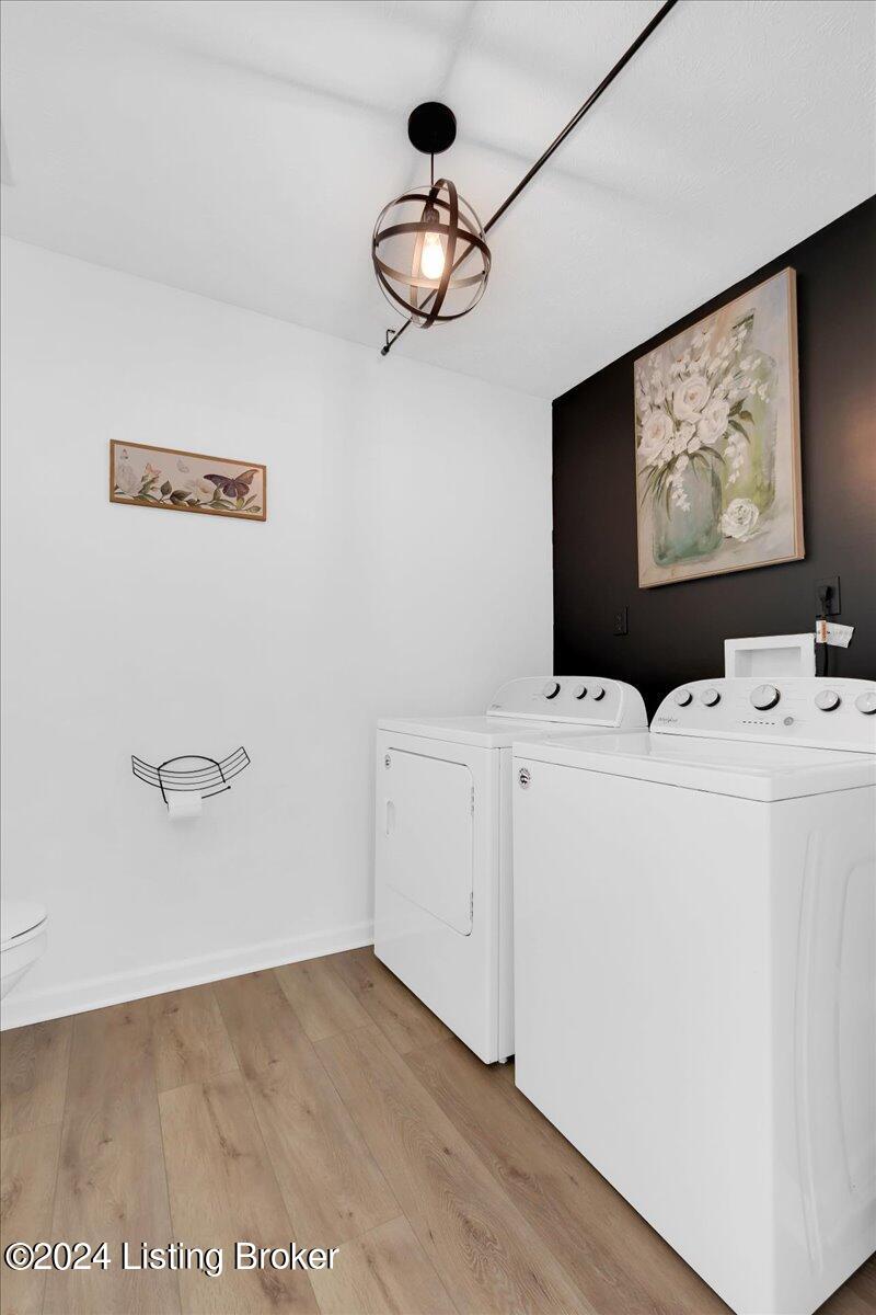 2215 Fox Trail Ct