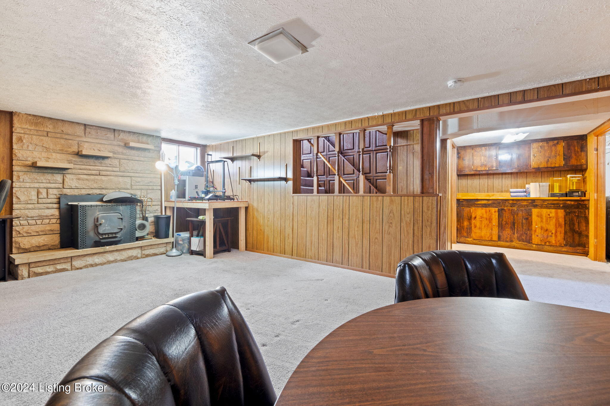 11100 Oliverda Dr