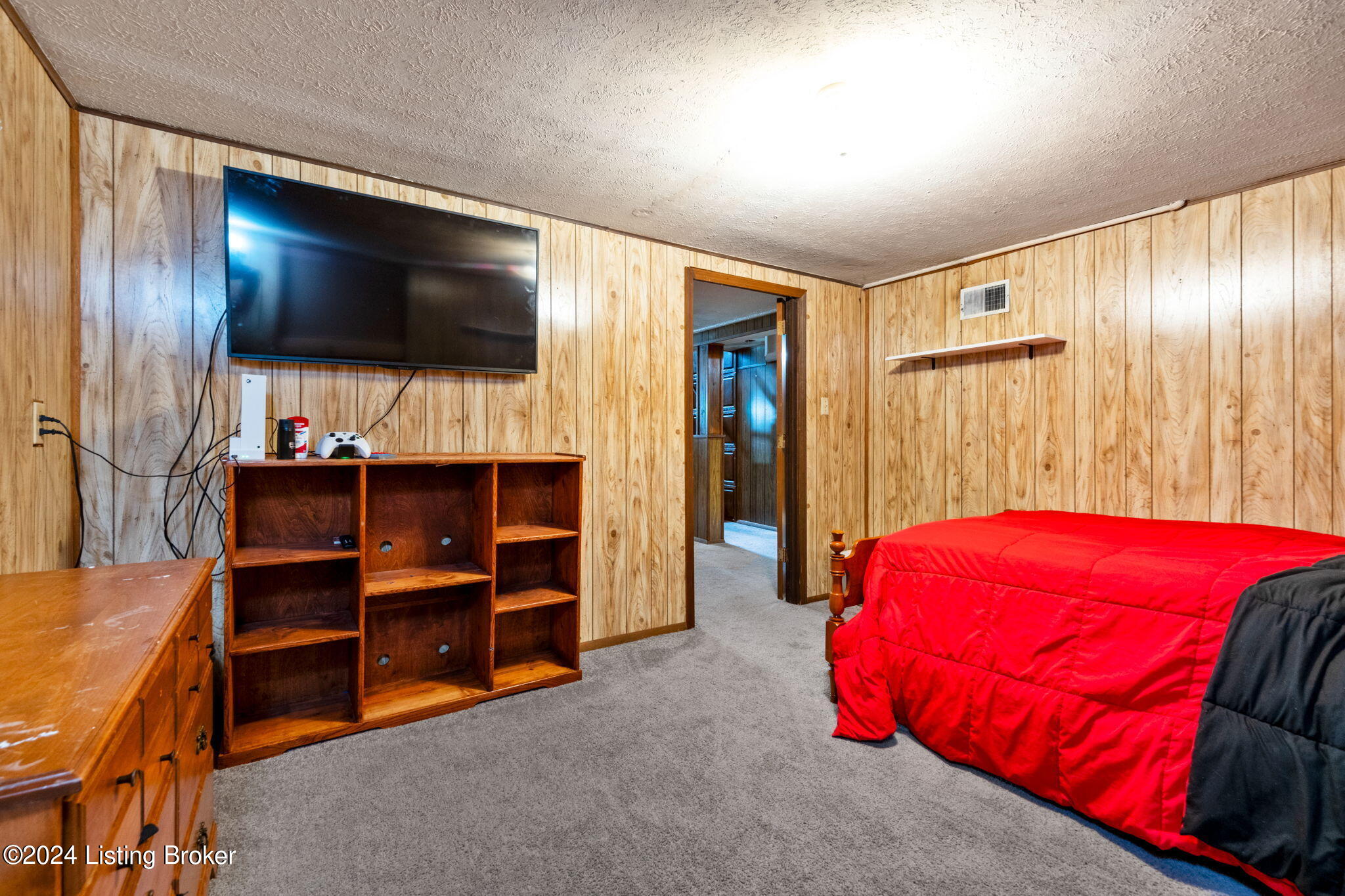 11100 Oliverda Dr