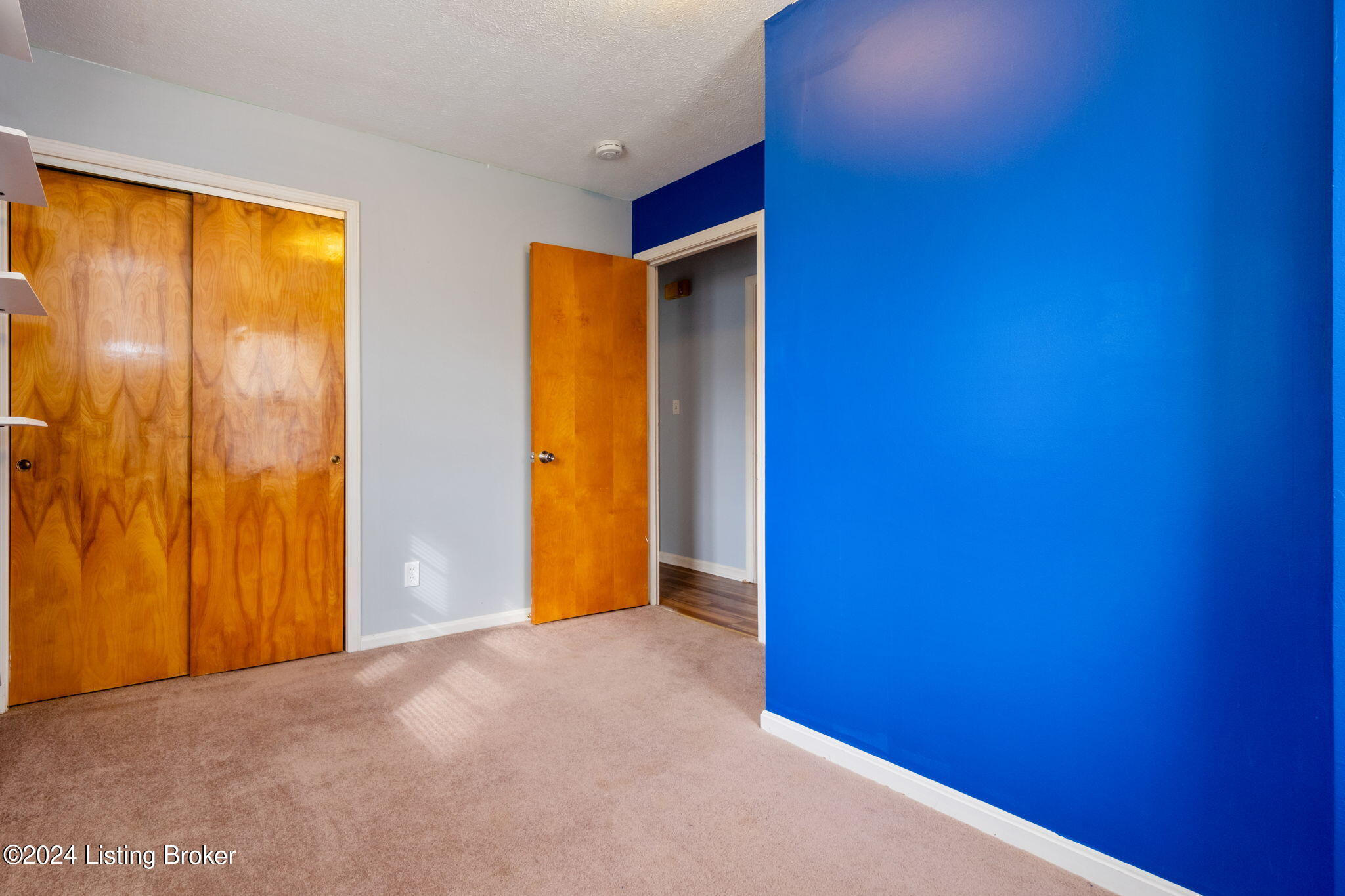 11100 Oliverda Dr
