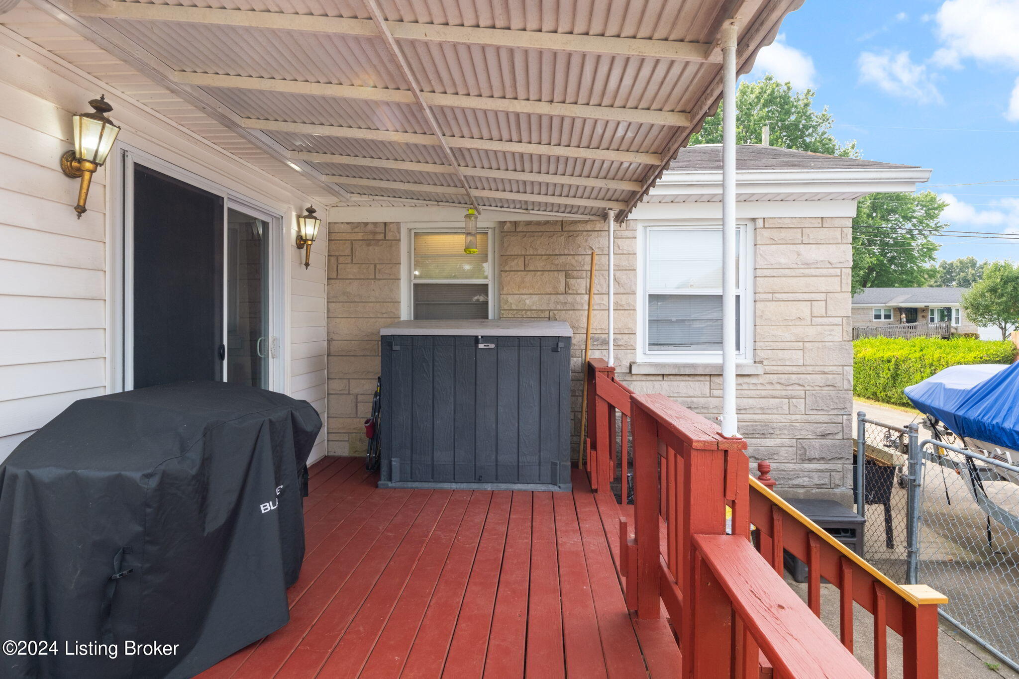 11100 Oliverda Dr