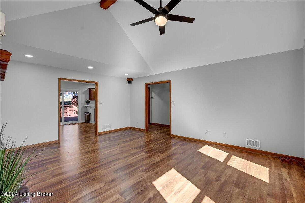 2105 Elder Park Rd
