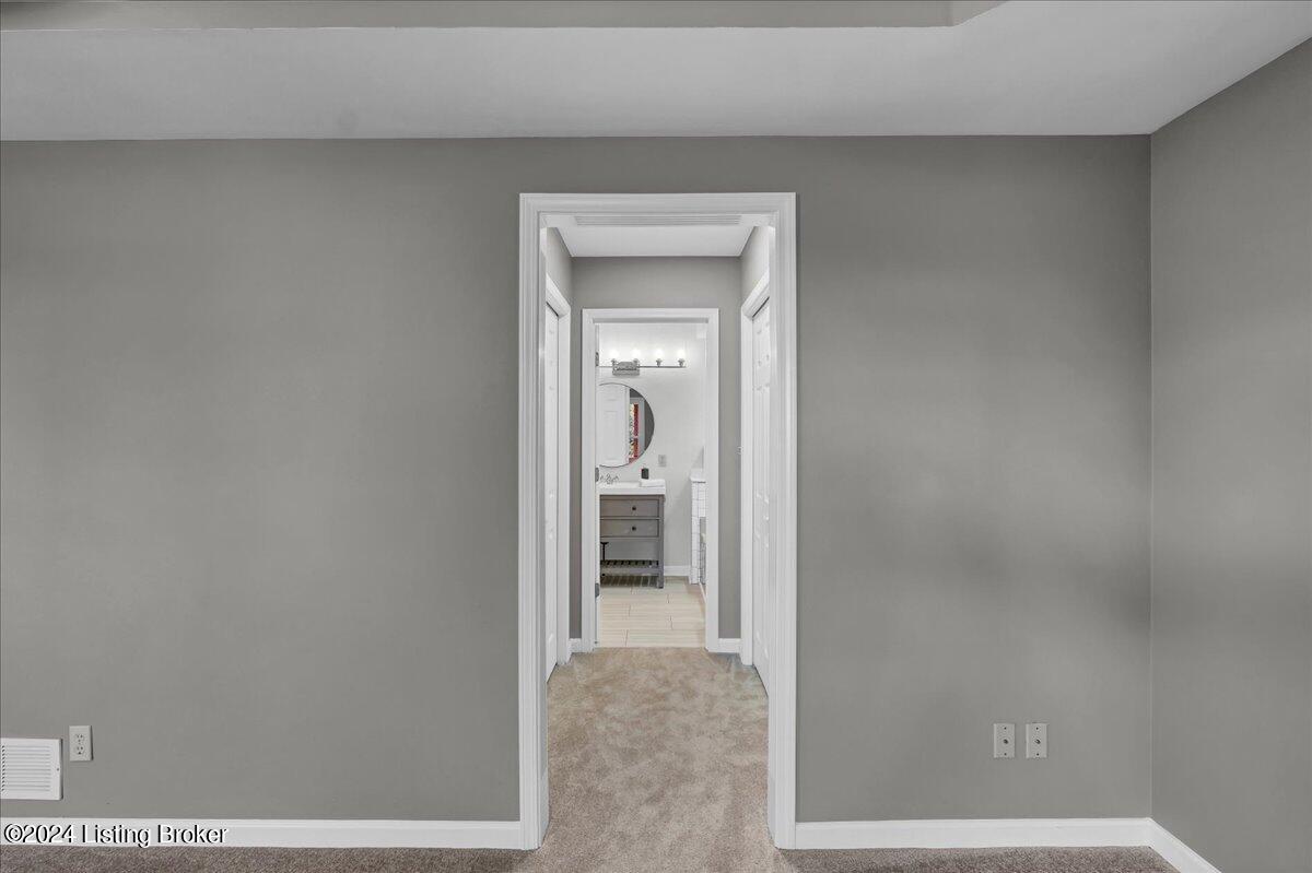 2105 Elder Park Rd