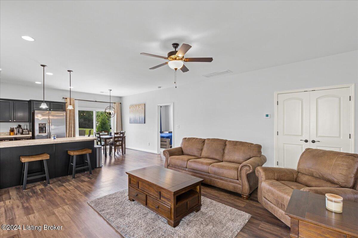 3401 Eastbrook Dr