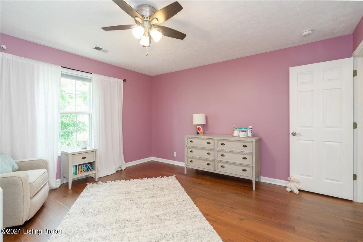 403 Woodland Lakes Dr