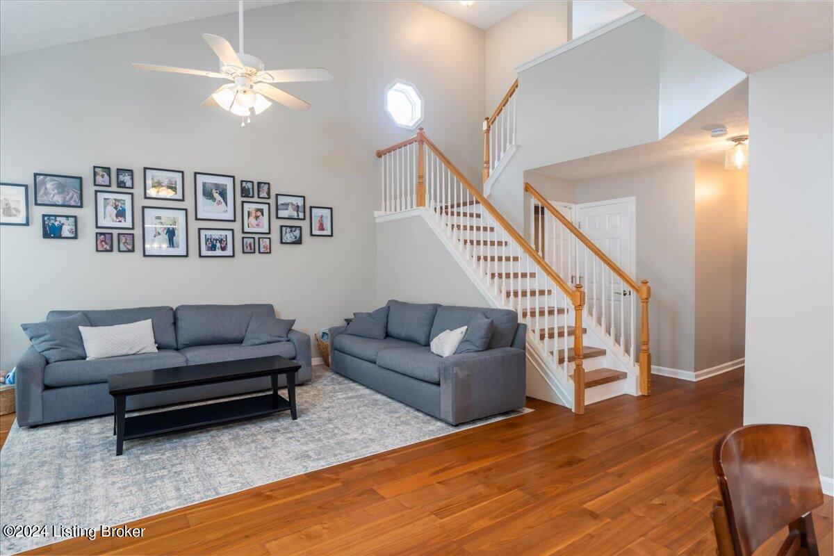 403 Woodland Lakes Dr
