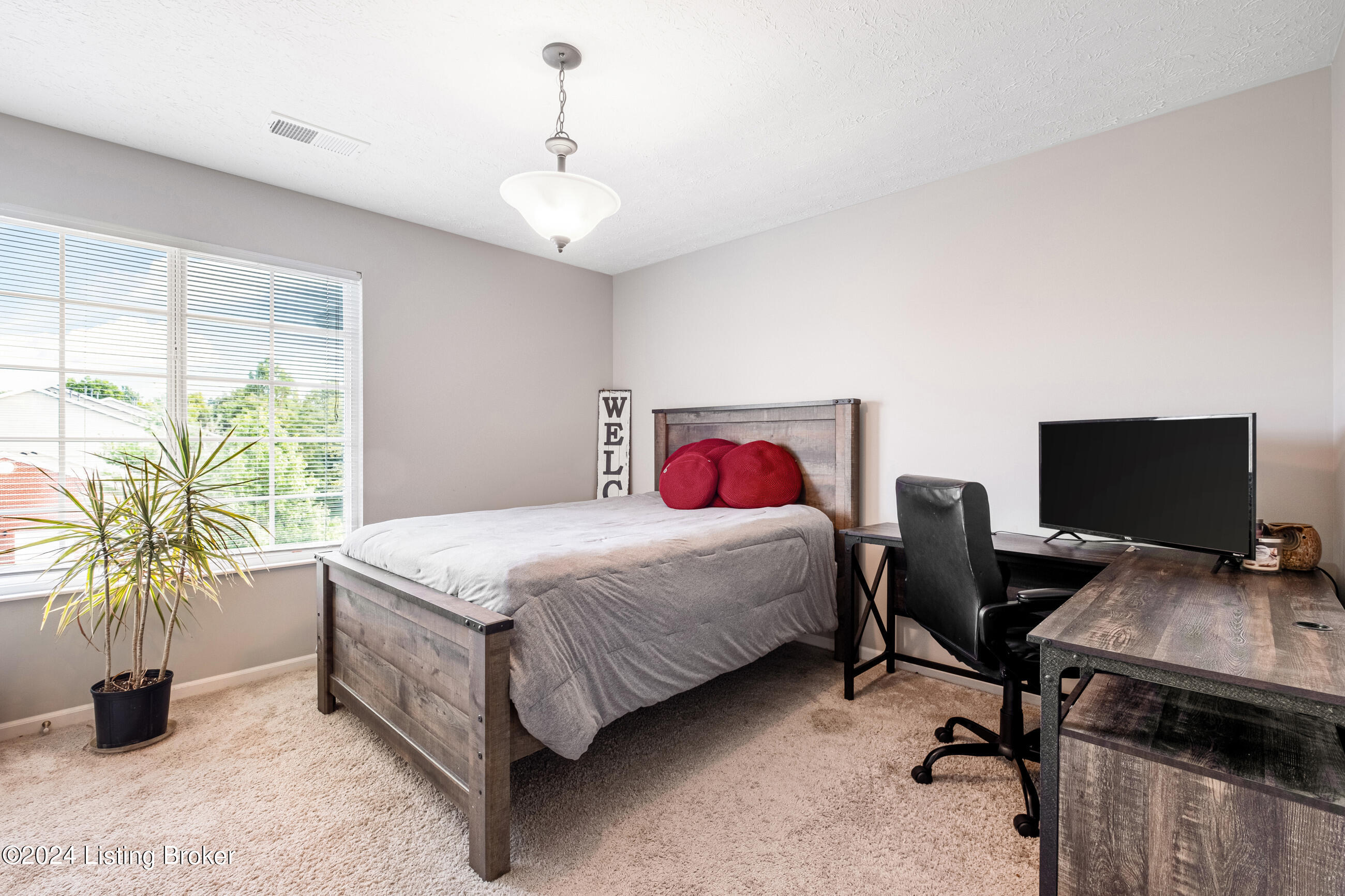6406 Shelton Cir, 311