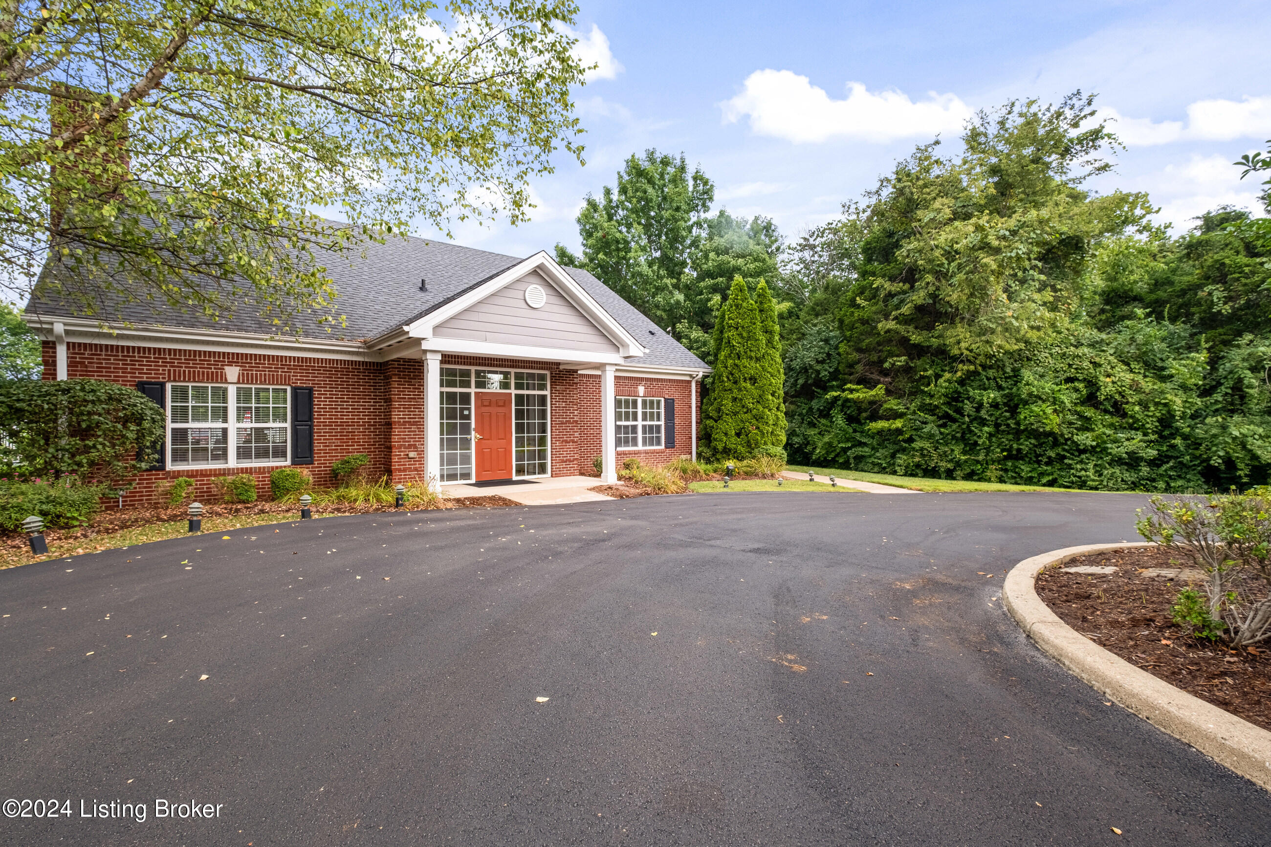 6406 Shelton Cir, 311