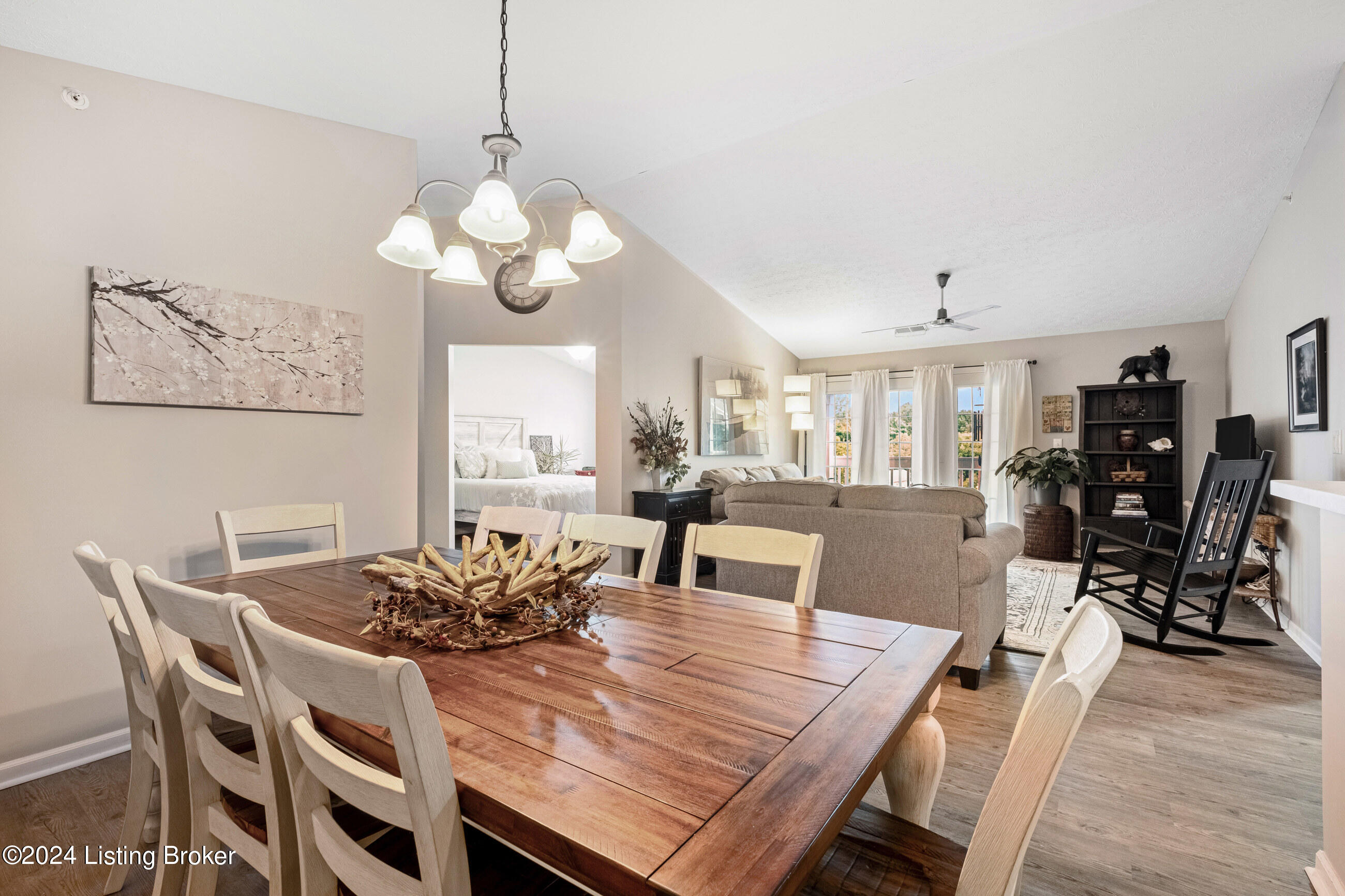 6406 Shelton Cir, 311