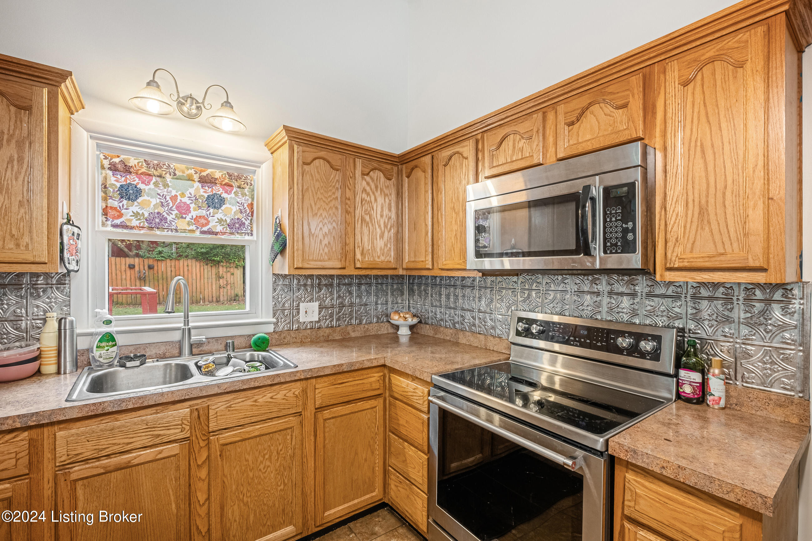 7016 Mountain Ct
