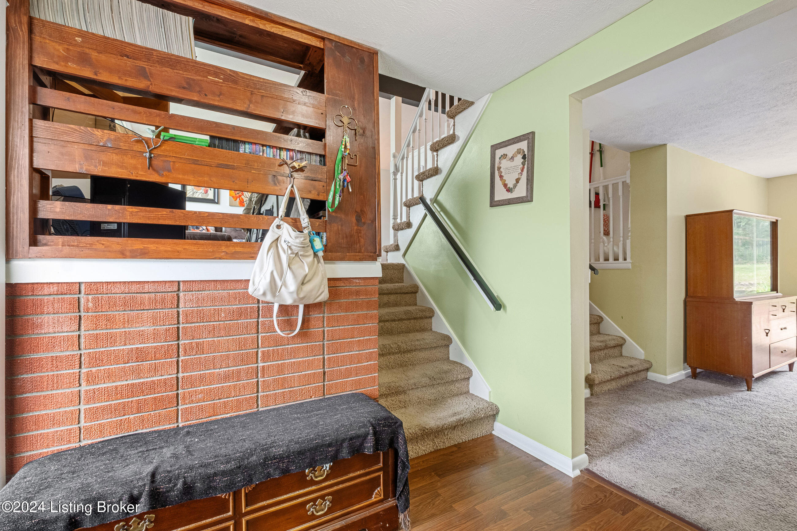 7016 Mountain Ct