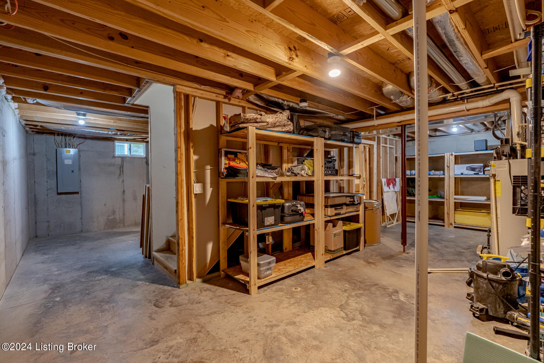 5200 Manor Dr