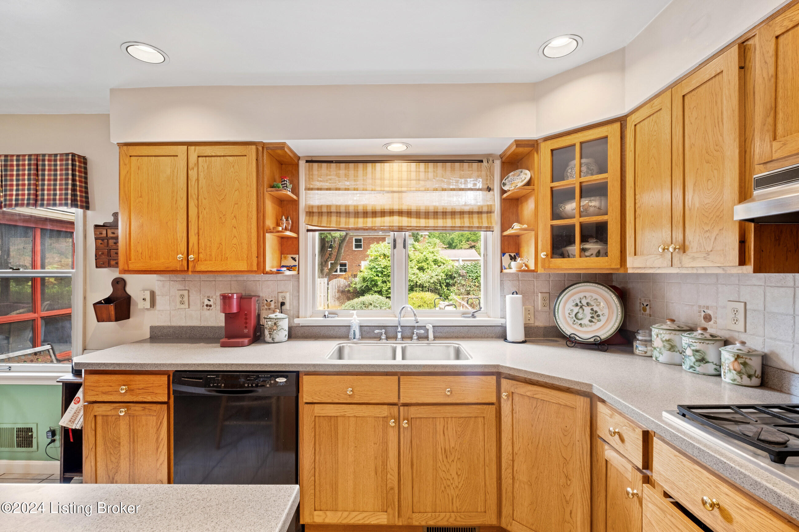 3111 Limerick Ln