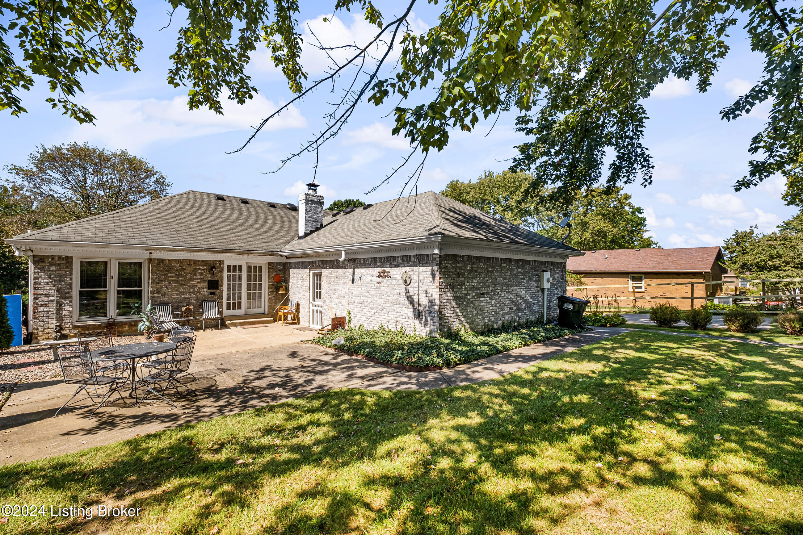 1911 Bainbridge Row Dr