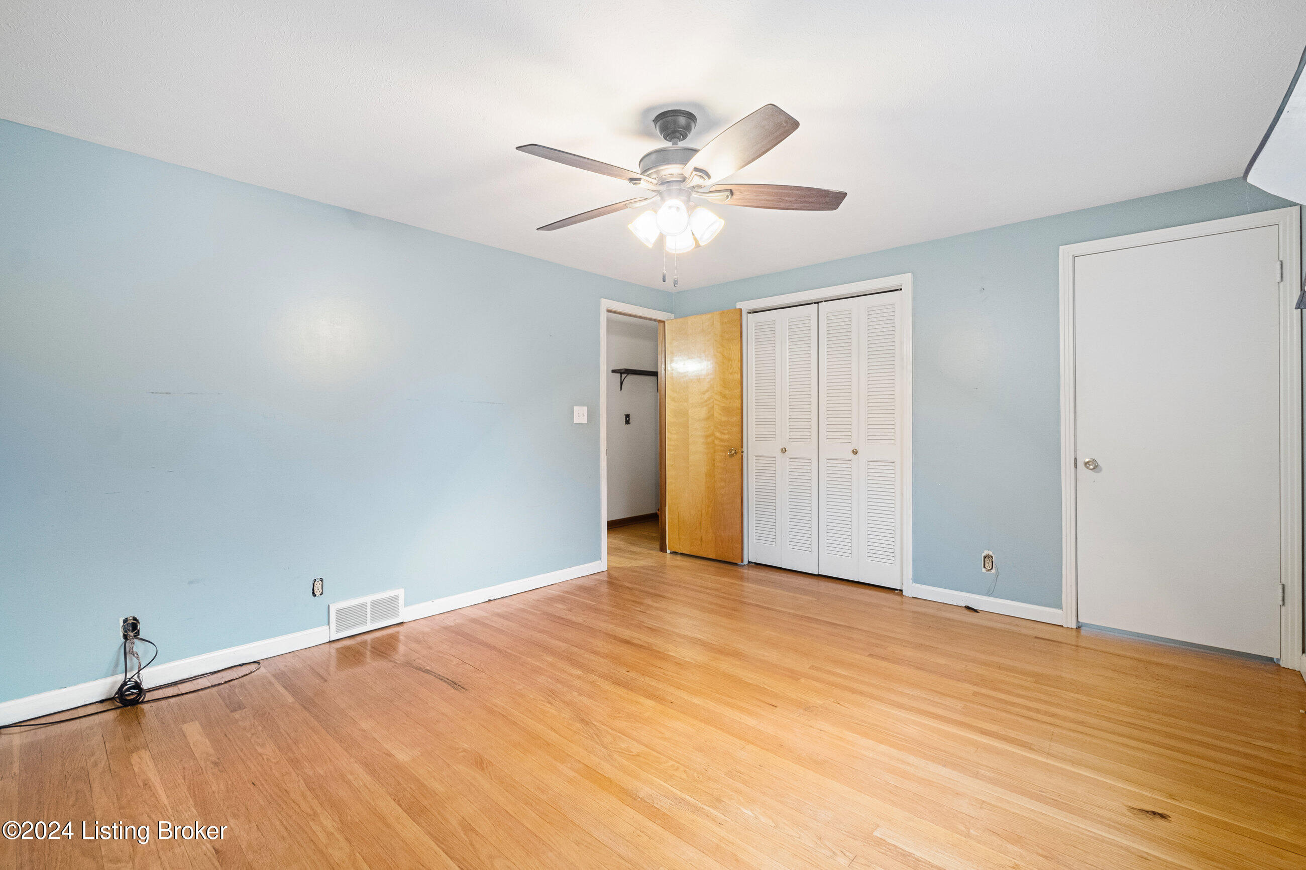 3713 Whitehall Ct