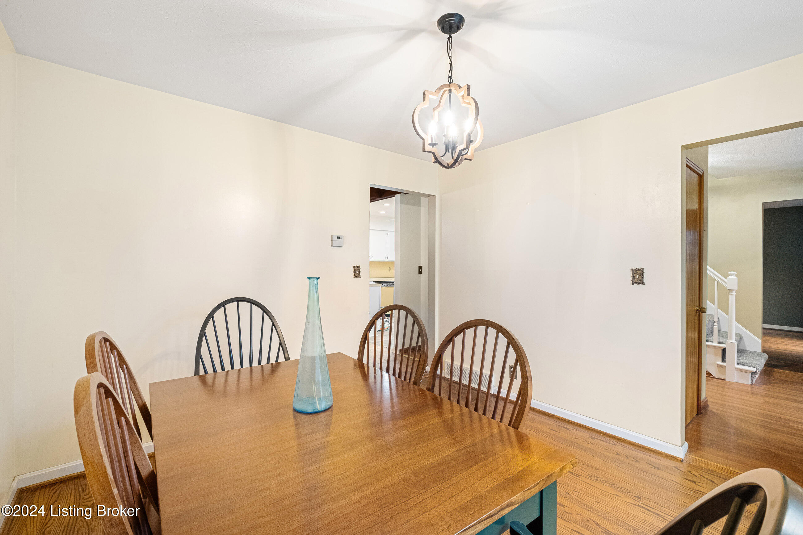 3713 Whitehall Ct