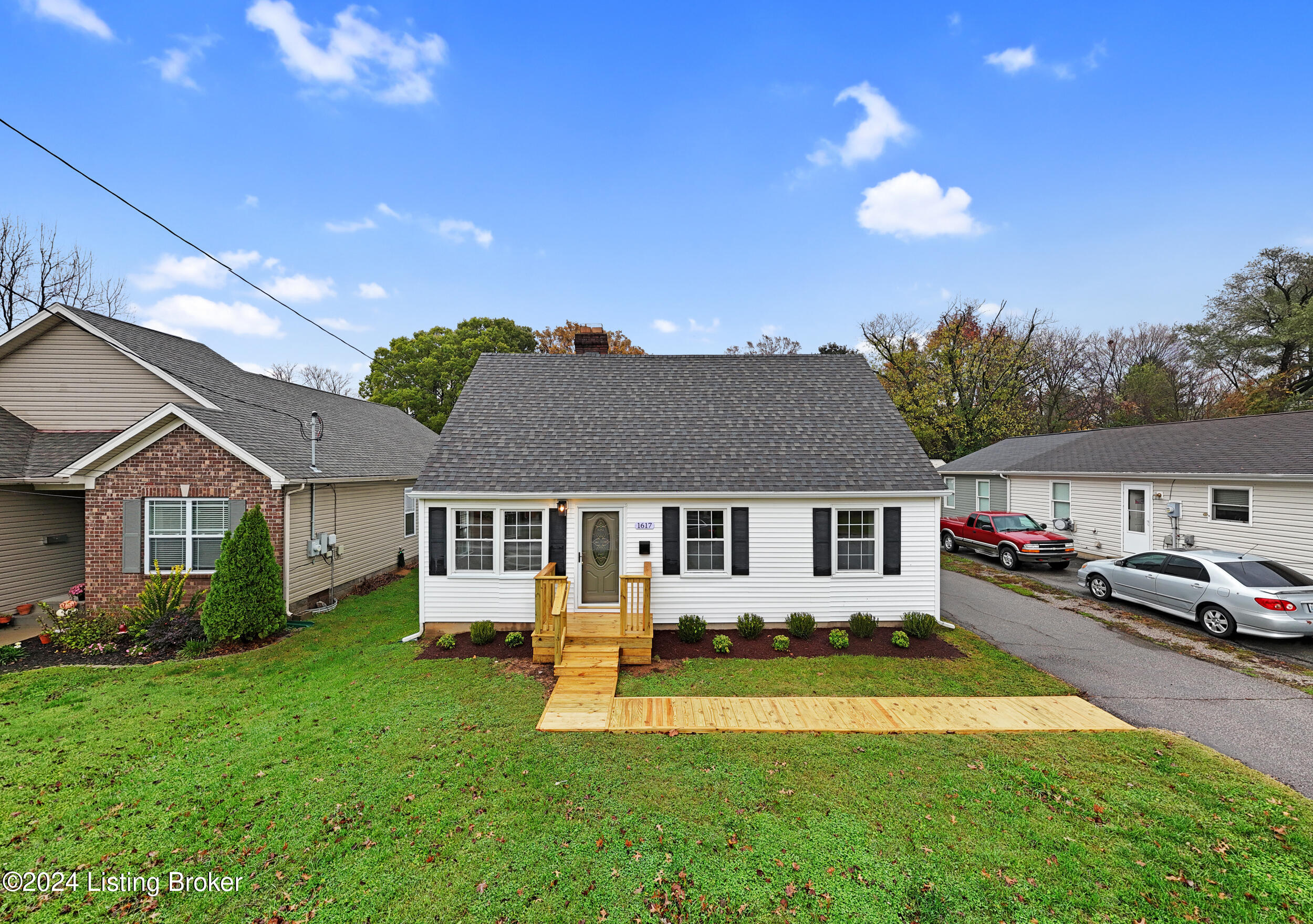 1617 Washington Blvd