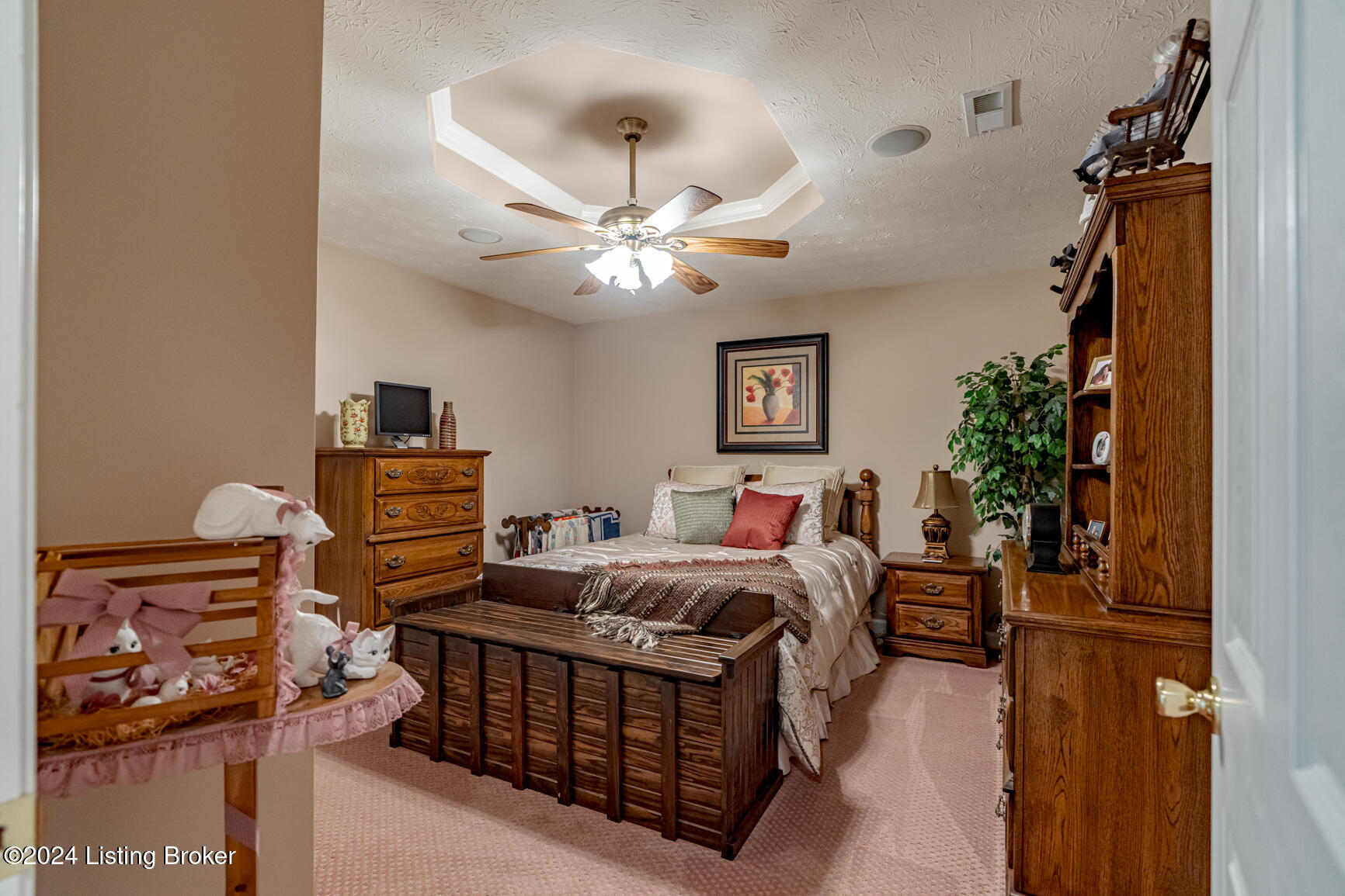 1262 Pebble Dr