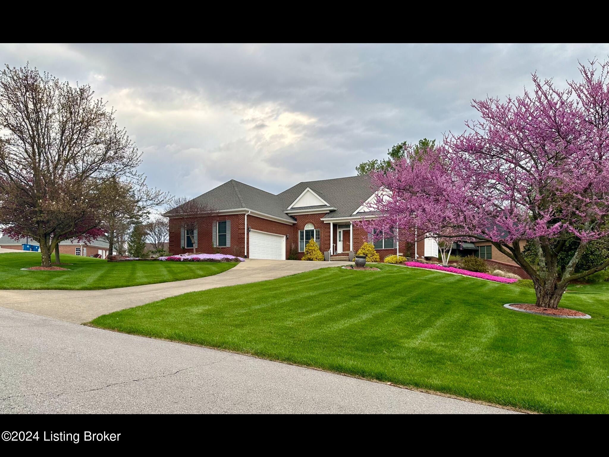 1262 Pebble Dr