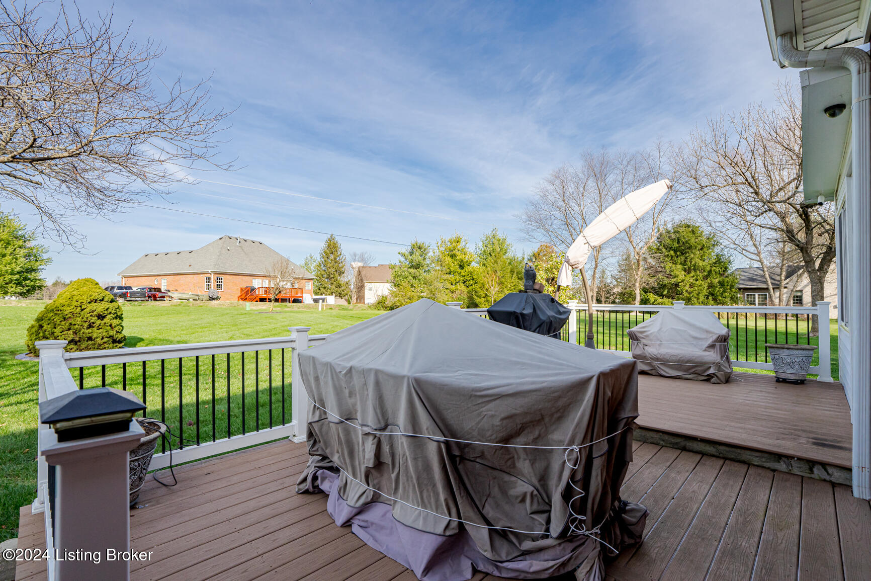 1262 Pebble Dr