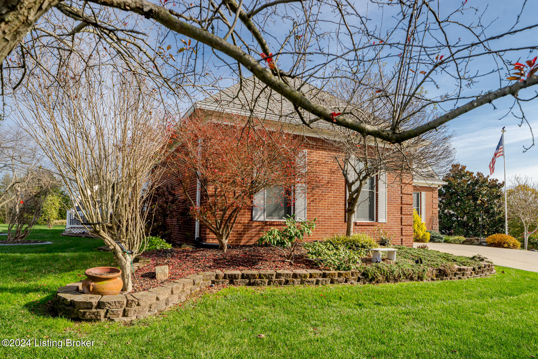1262 Pebble Dr