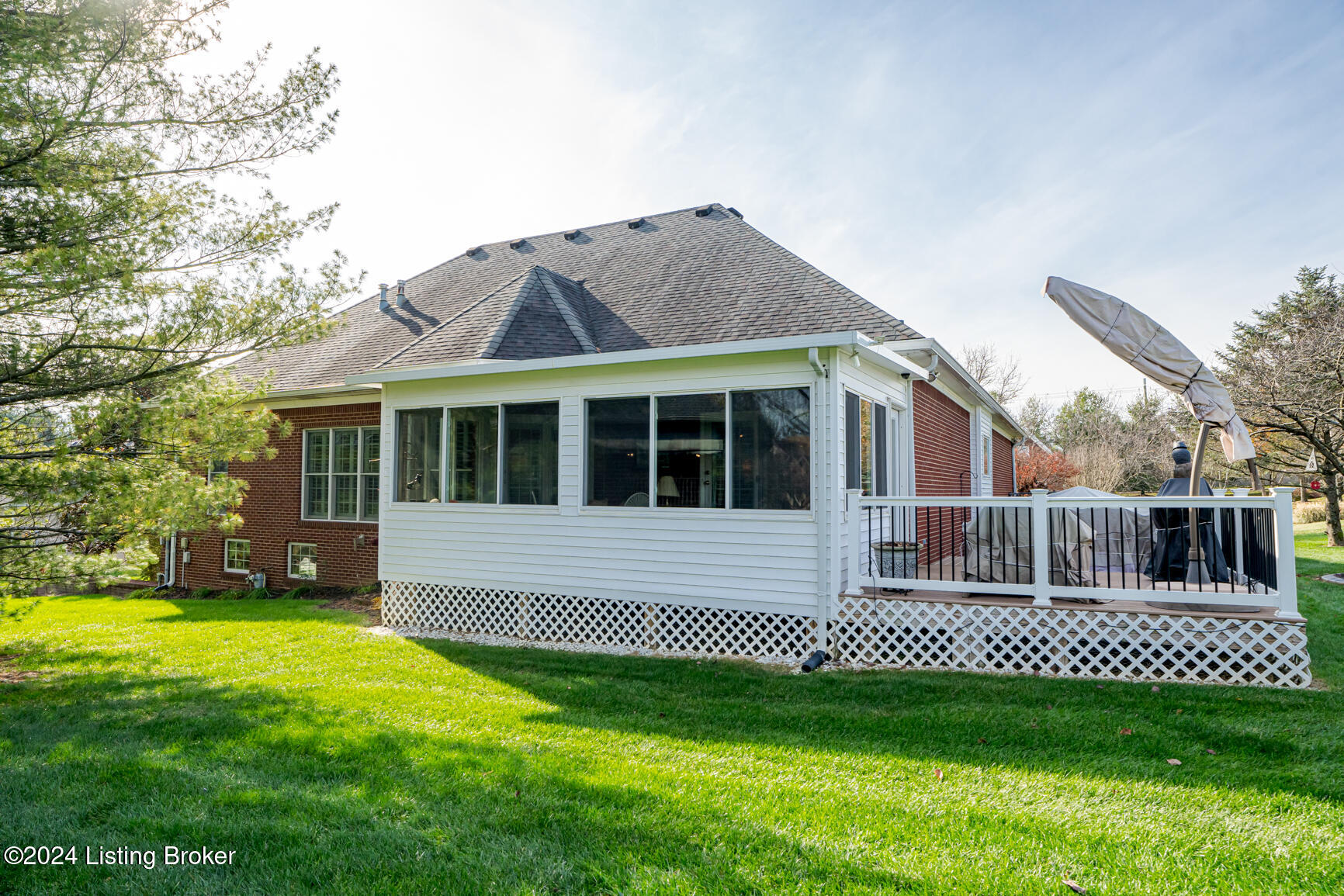1262 Pebble Dr