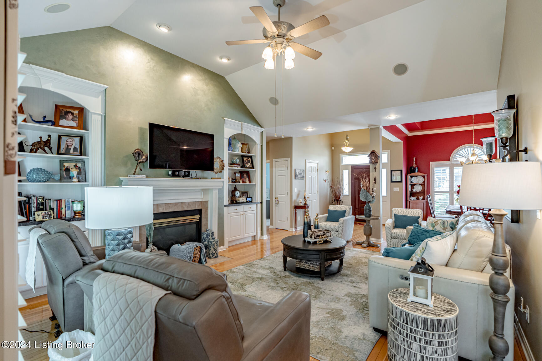1262 Pebble Dr