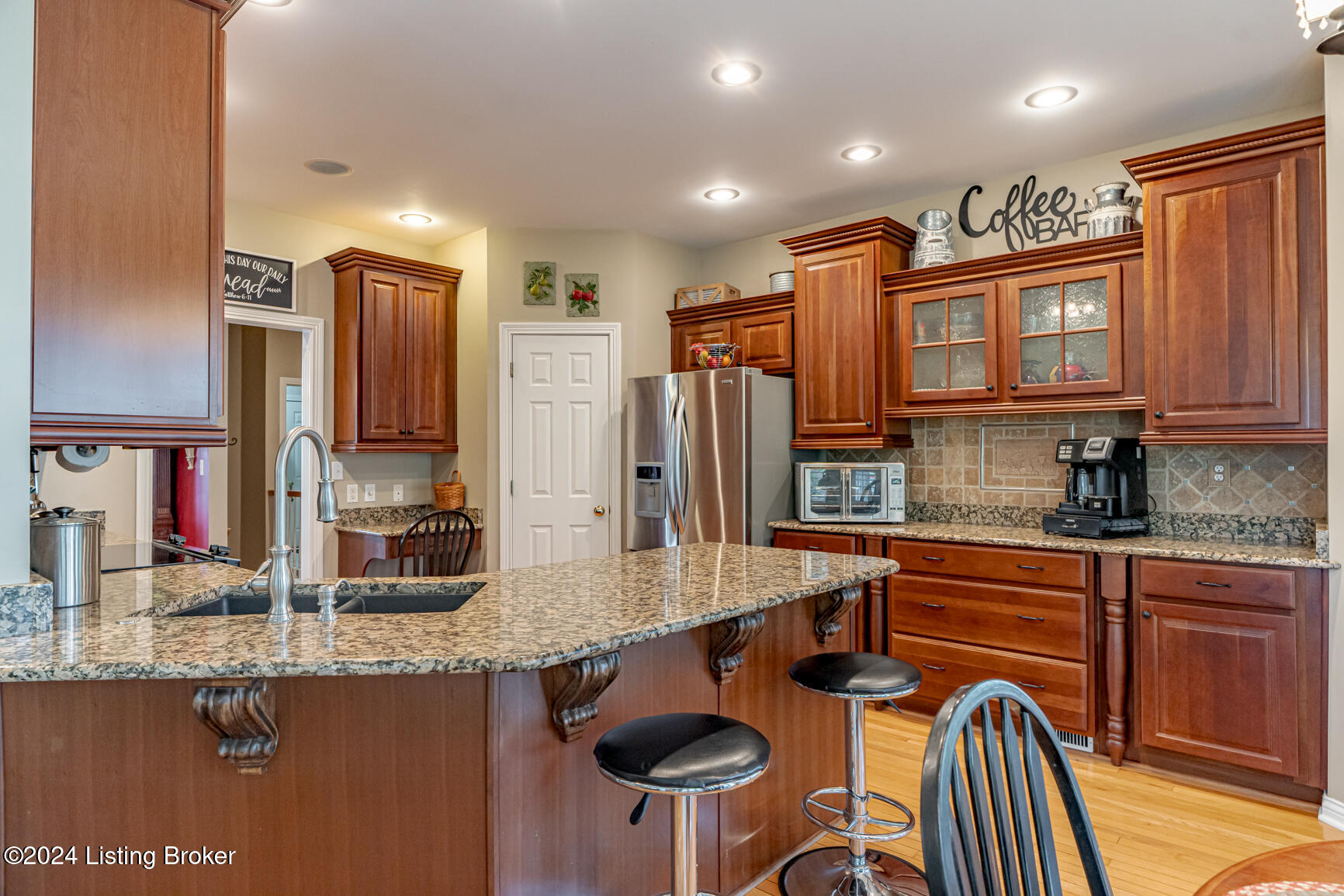 1262 Pebble Dr