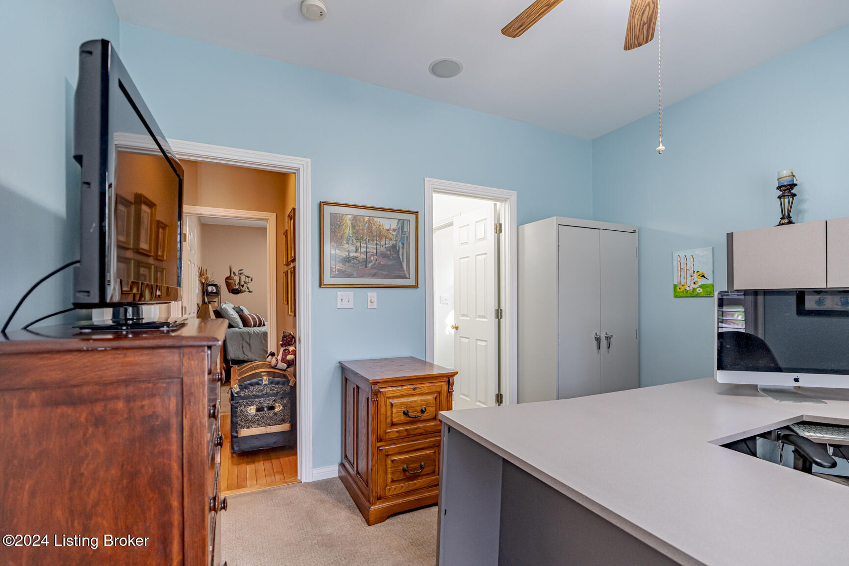 1262 Pebble Dr