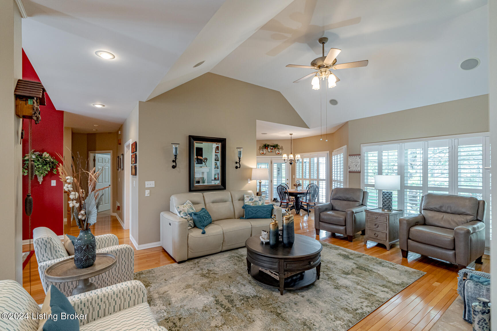 1262 Pebble Dr