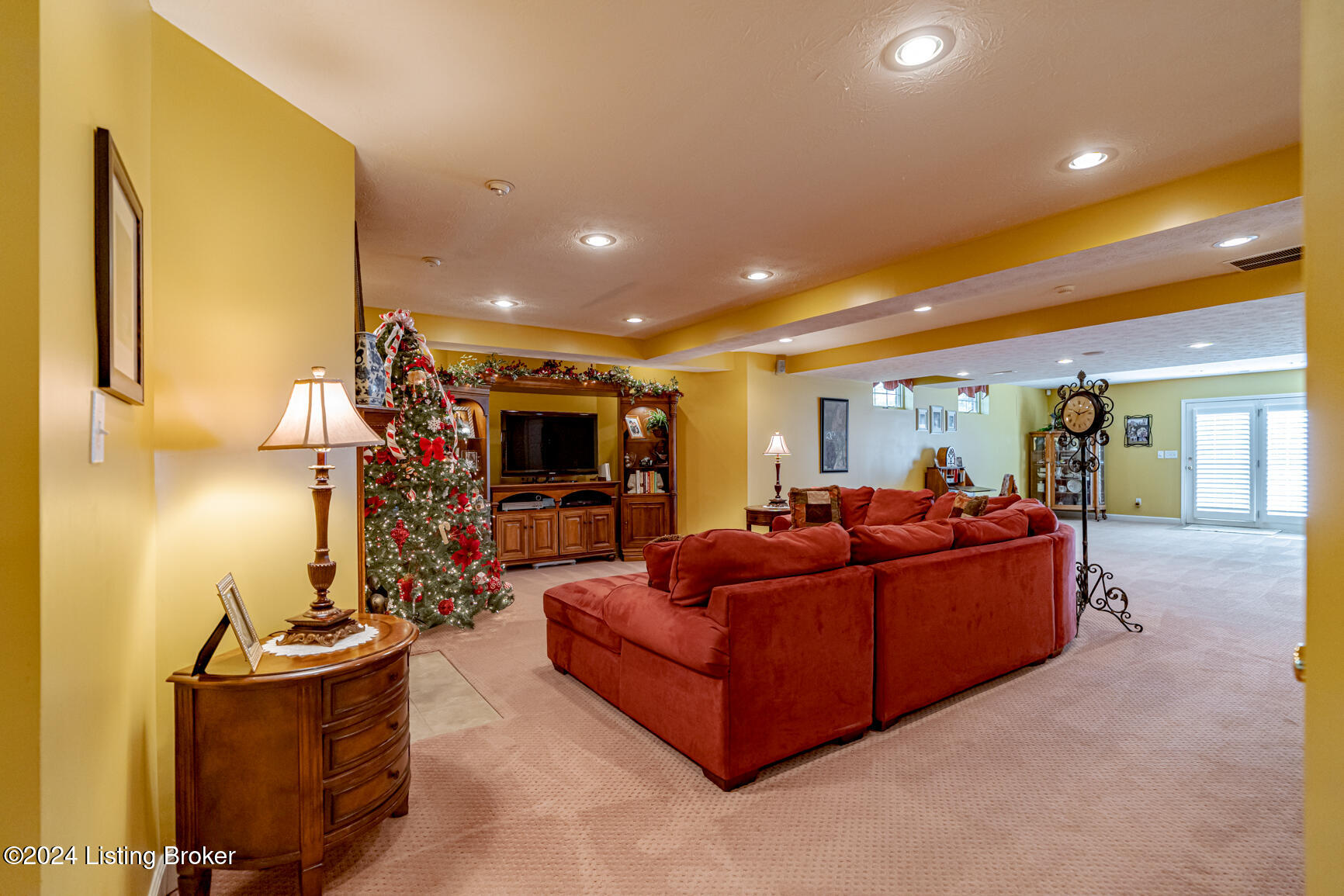 1262 Pebble Dr