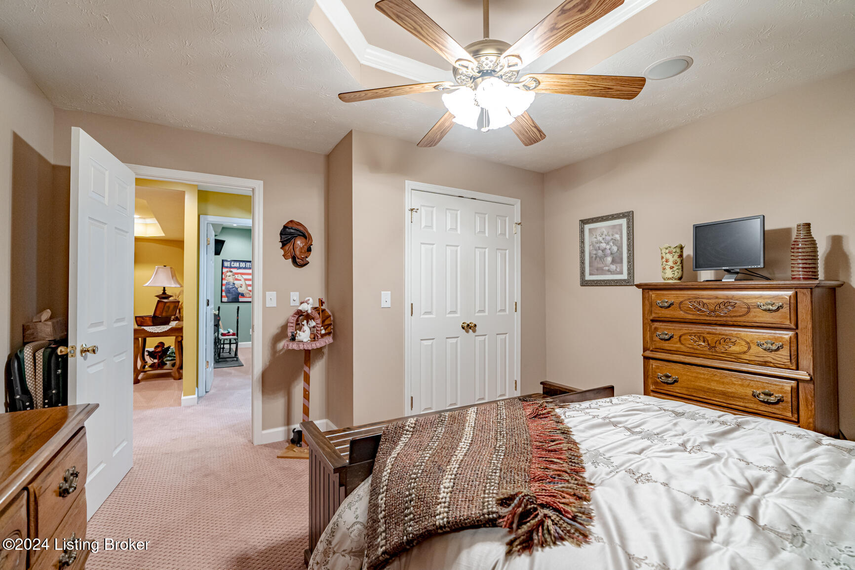 1262 Pebble Dr
