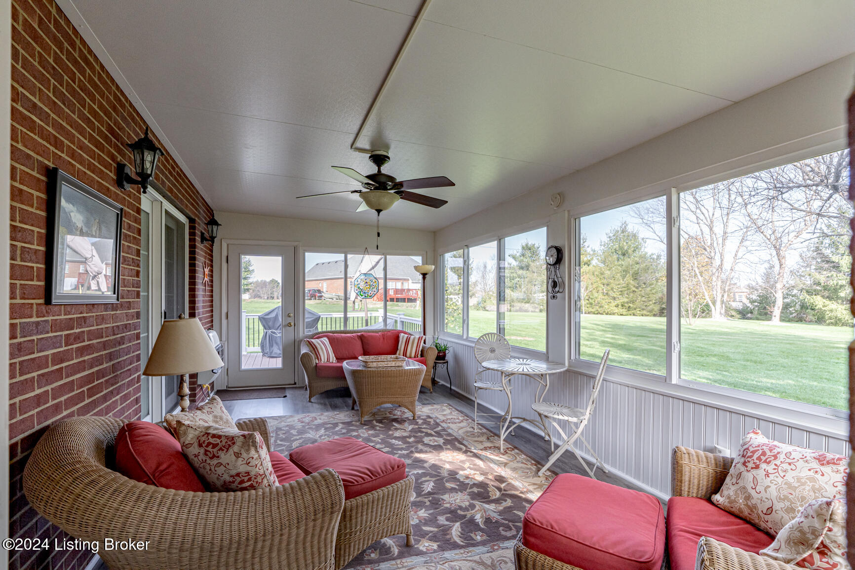 1262 Pebble Dr